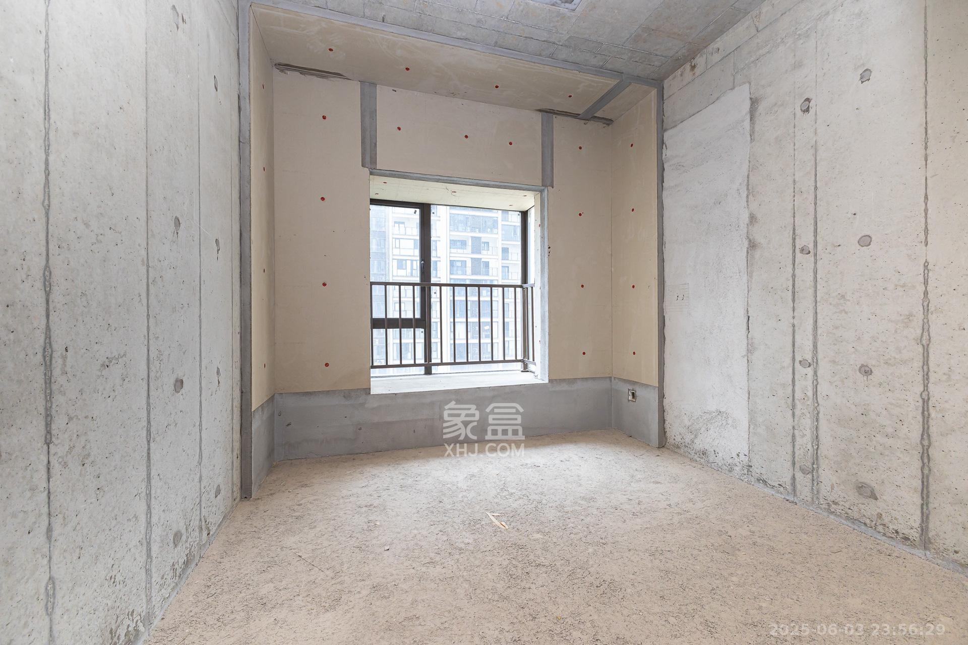 润和湘江天地D区 4室2厅2卫 160.0万 润和湘江天地D区 4室2厅2卫 160.0万卧室