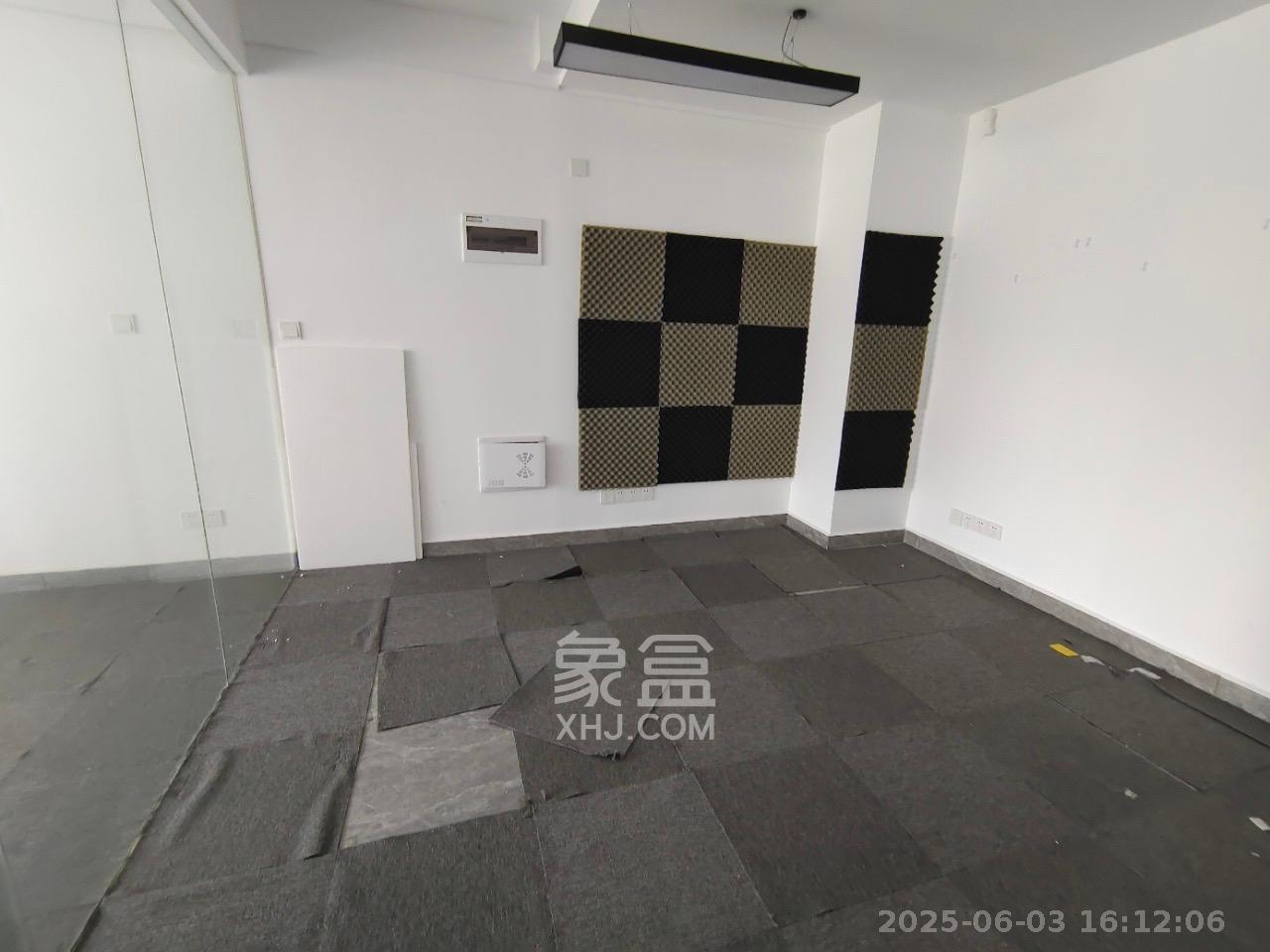 梅溪湖金茂湾  1室1厅0卫    3600.0元/月室内图1