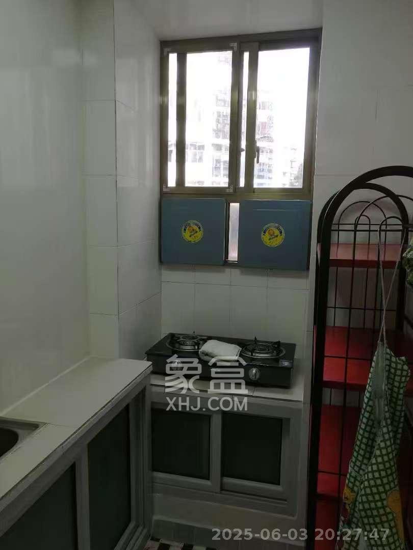 中南石油局宿舍  3室2厅1卫   2800.00元/月室内图