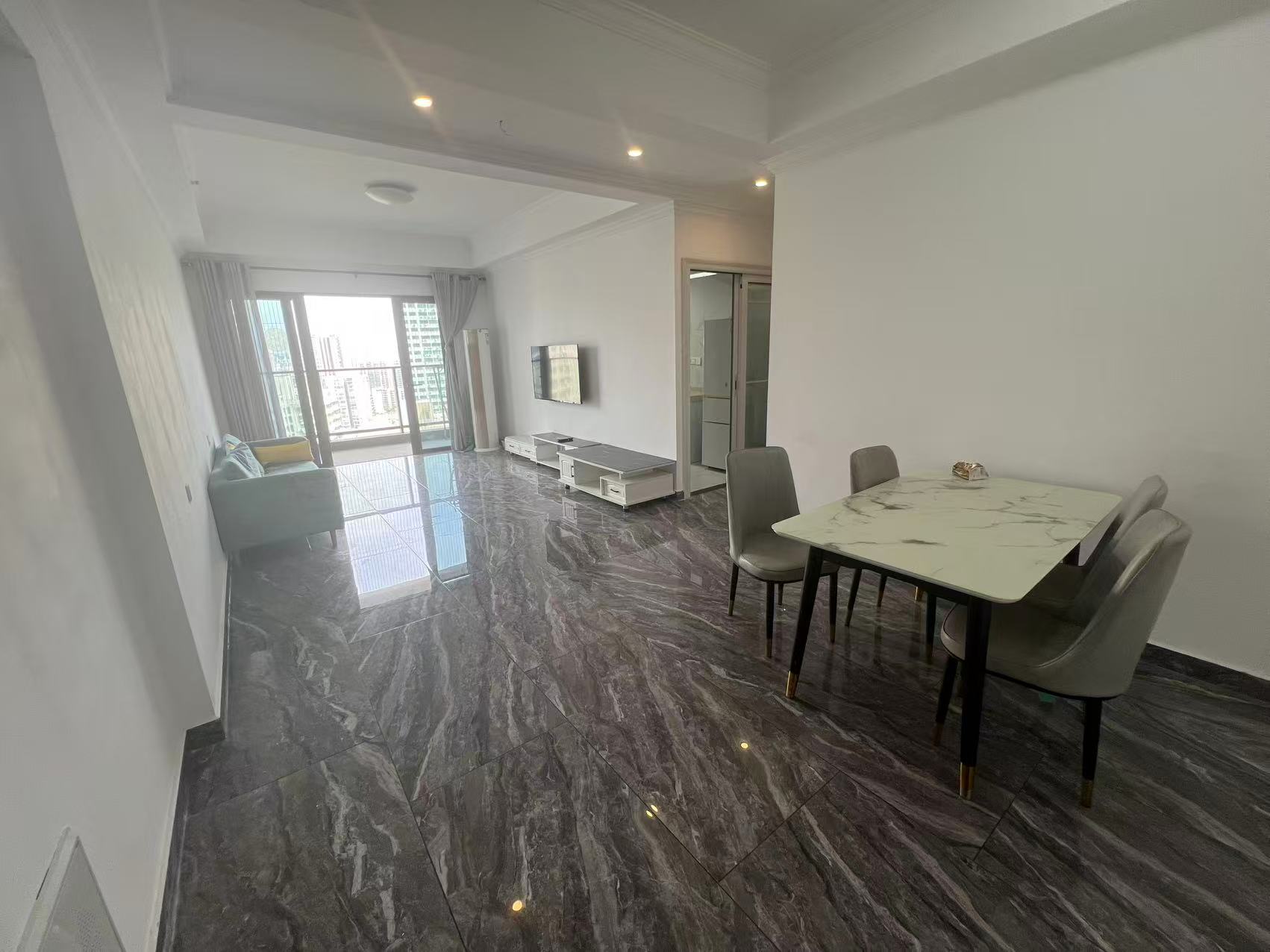 华润中心 3室1厅1卫 5500.0元/月 华润中心 3室1厅1卫 5500.0元/月室内图