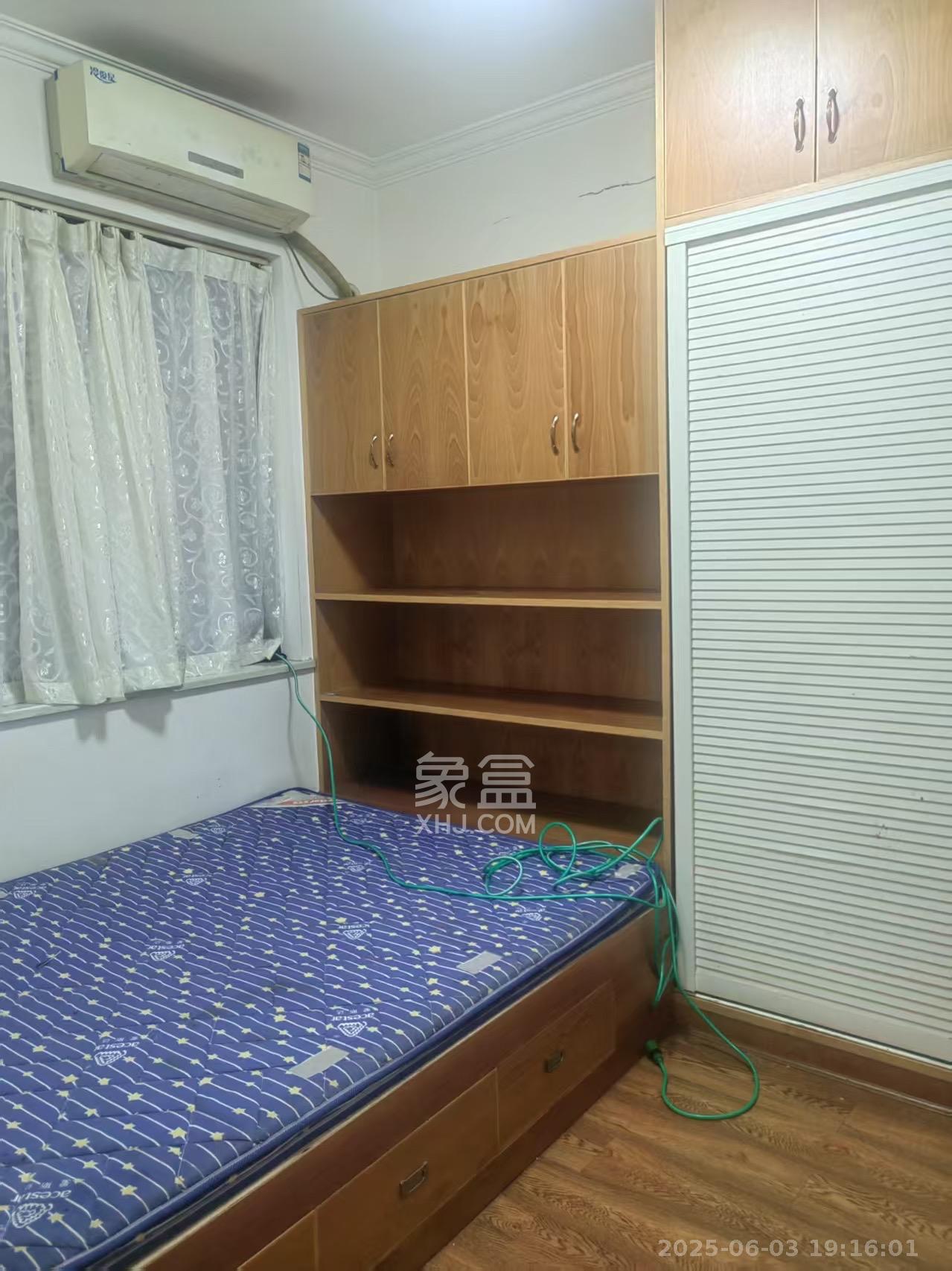 钱隆学府一、二期 2室2厅1卫 1800.0元/月 钱隆学府一、二期 2室2厅1卫 1800.0元/月室内图