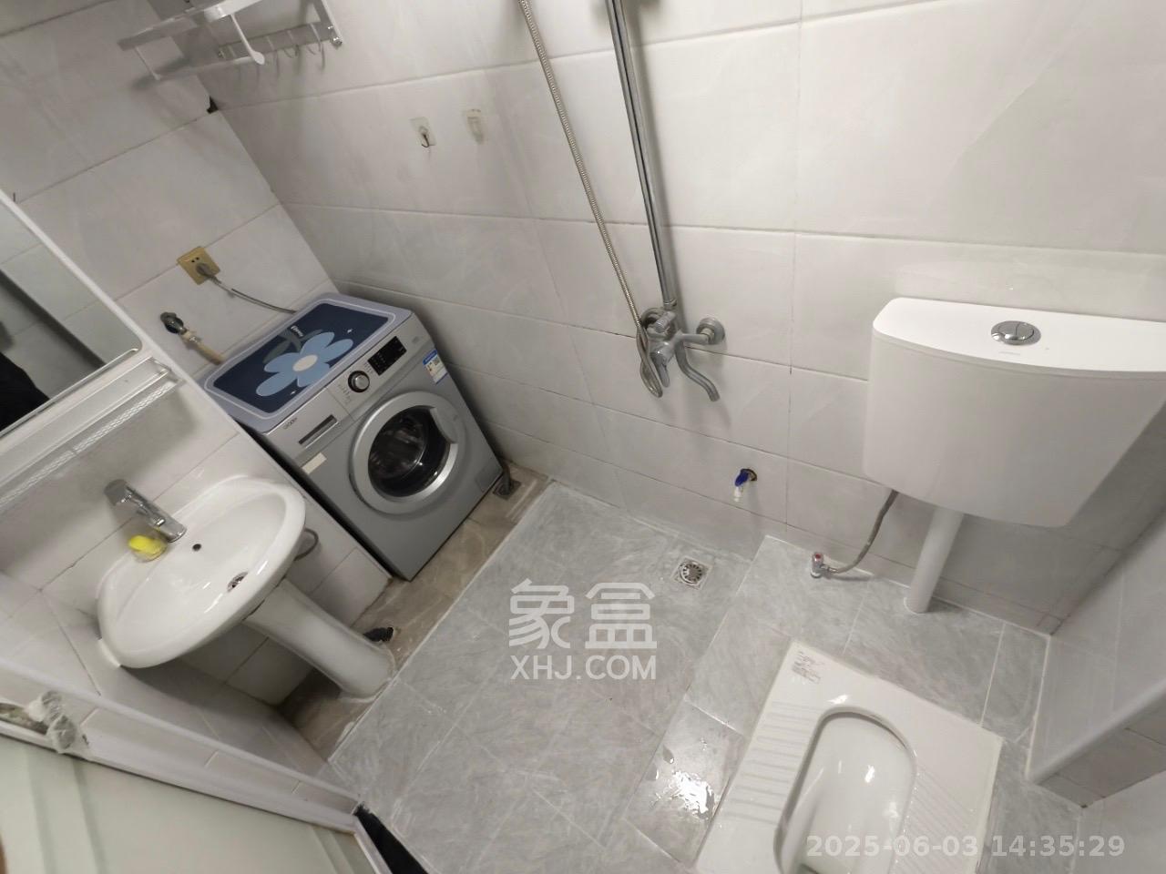 欧亚达国际广场  2室1厅1卫   1900.00元/月室内图