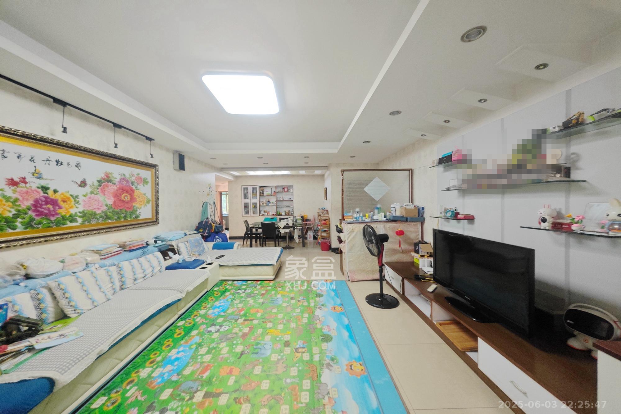鑫天佳园  2室2厅2卫   70.00万