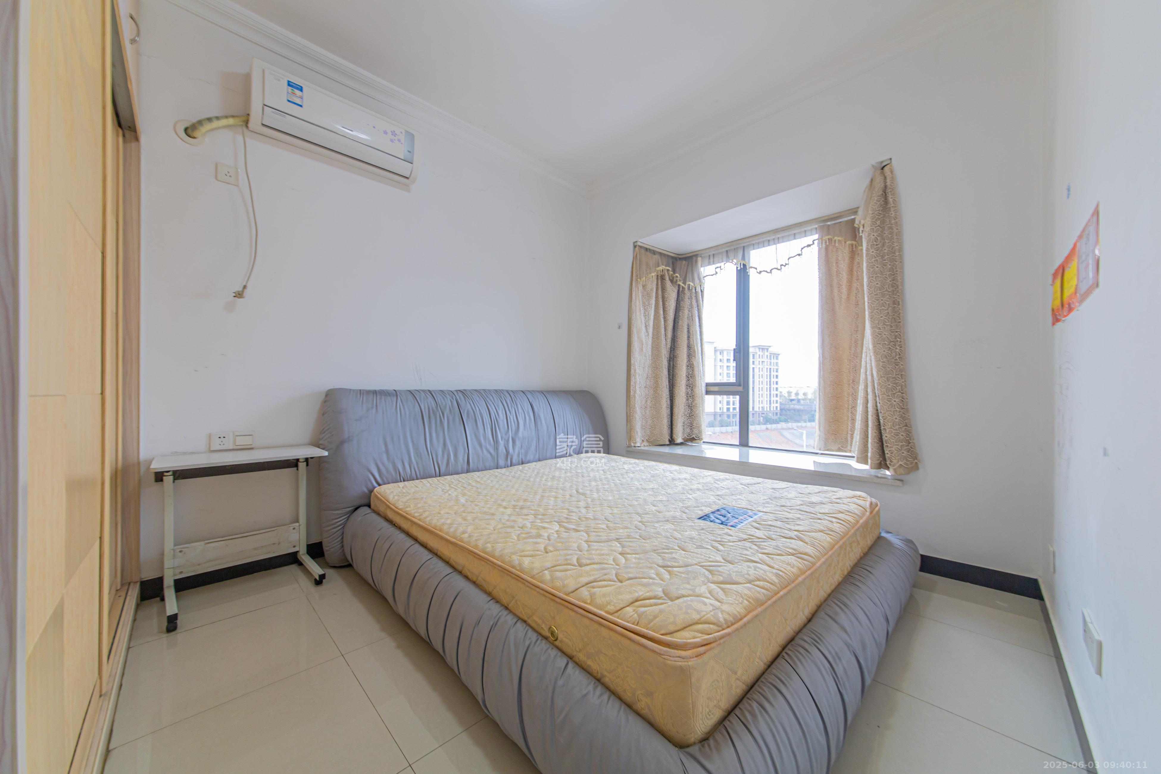 绿地公馆(绿地名邸) 2室1厅1卫 1800.0元/月 绿地公馆(绿地名邸) 2室1厅1卫 1800.0元/月室内图