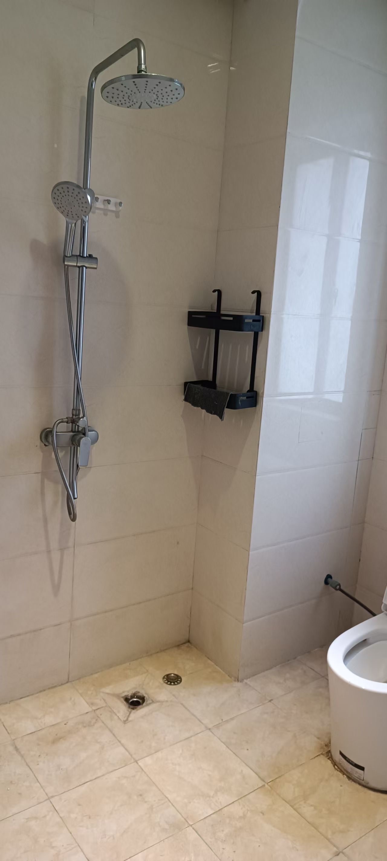 滨海新城一区(B-06地块) 4室2厅2卫 2700.0元/月 滨海新城一区(B-06地块) 4室2厅2卫 2700.0元/月室内图