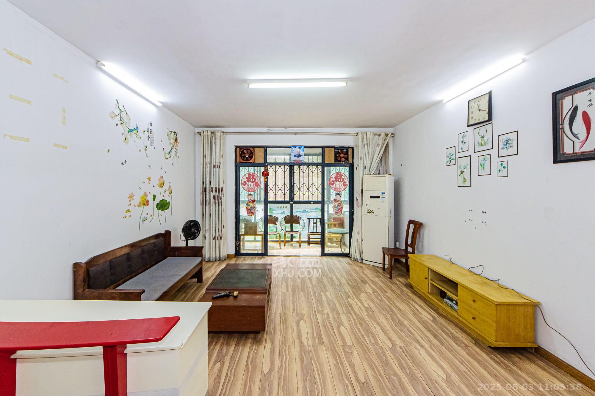 湘江世纪城聚江苑 3室2厅2卫 3200.0元/月 湘江世纪城聚江苑 3室2厅2卫 3200.0元/月室内图