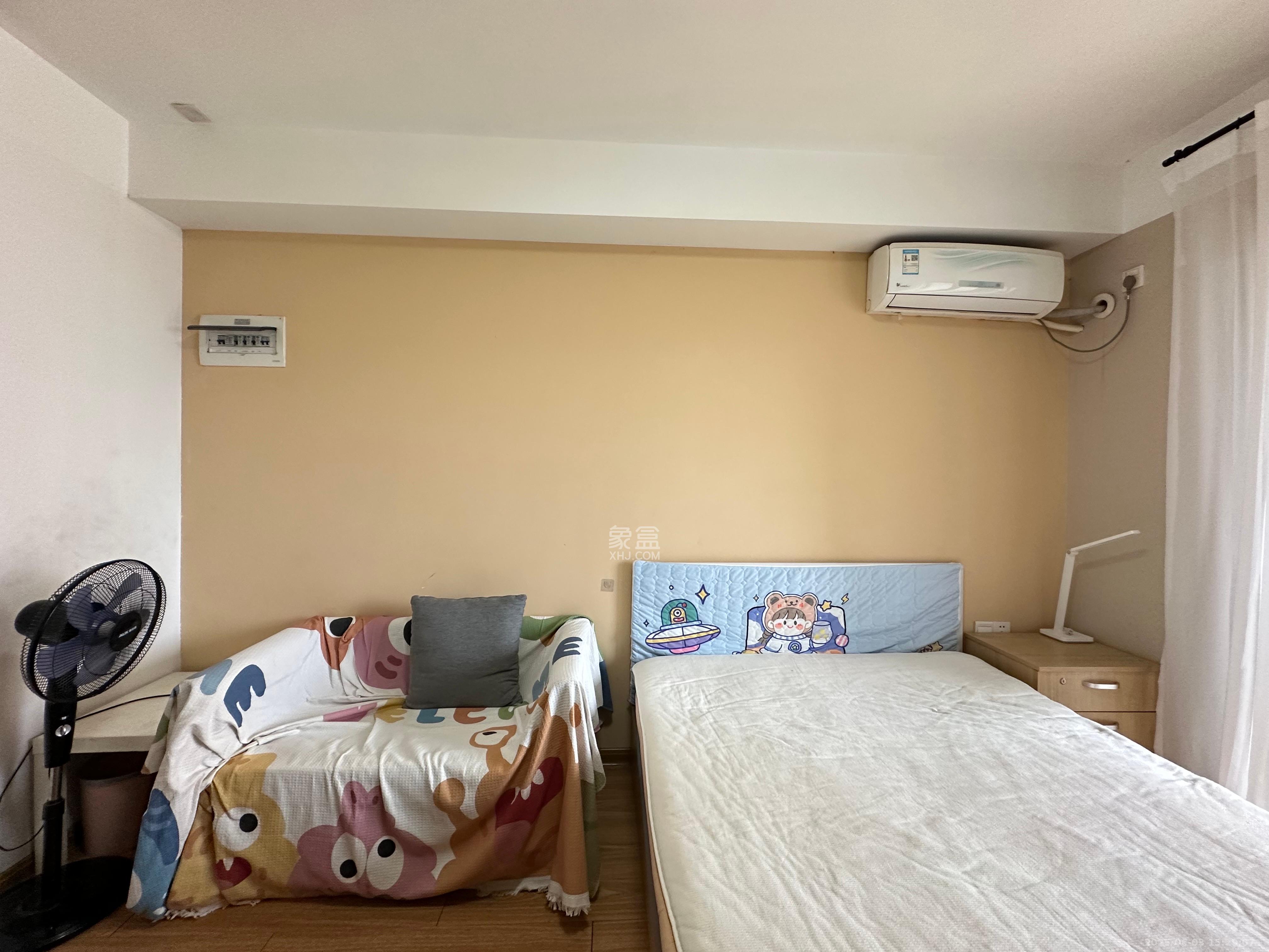 万科白鹭郡  1室1厅1卫   1500.00元/月室内图
