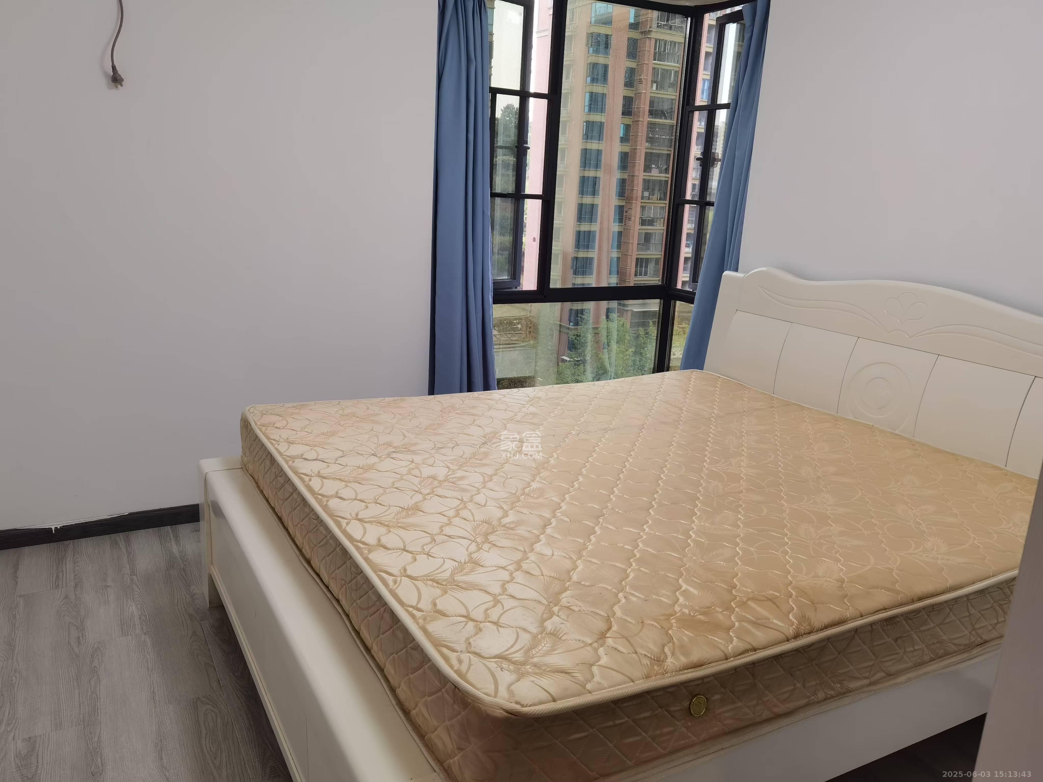 金谷豪庭  2室2厅1卫    2000.0元/月室内图