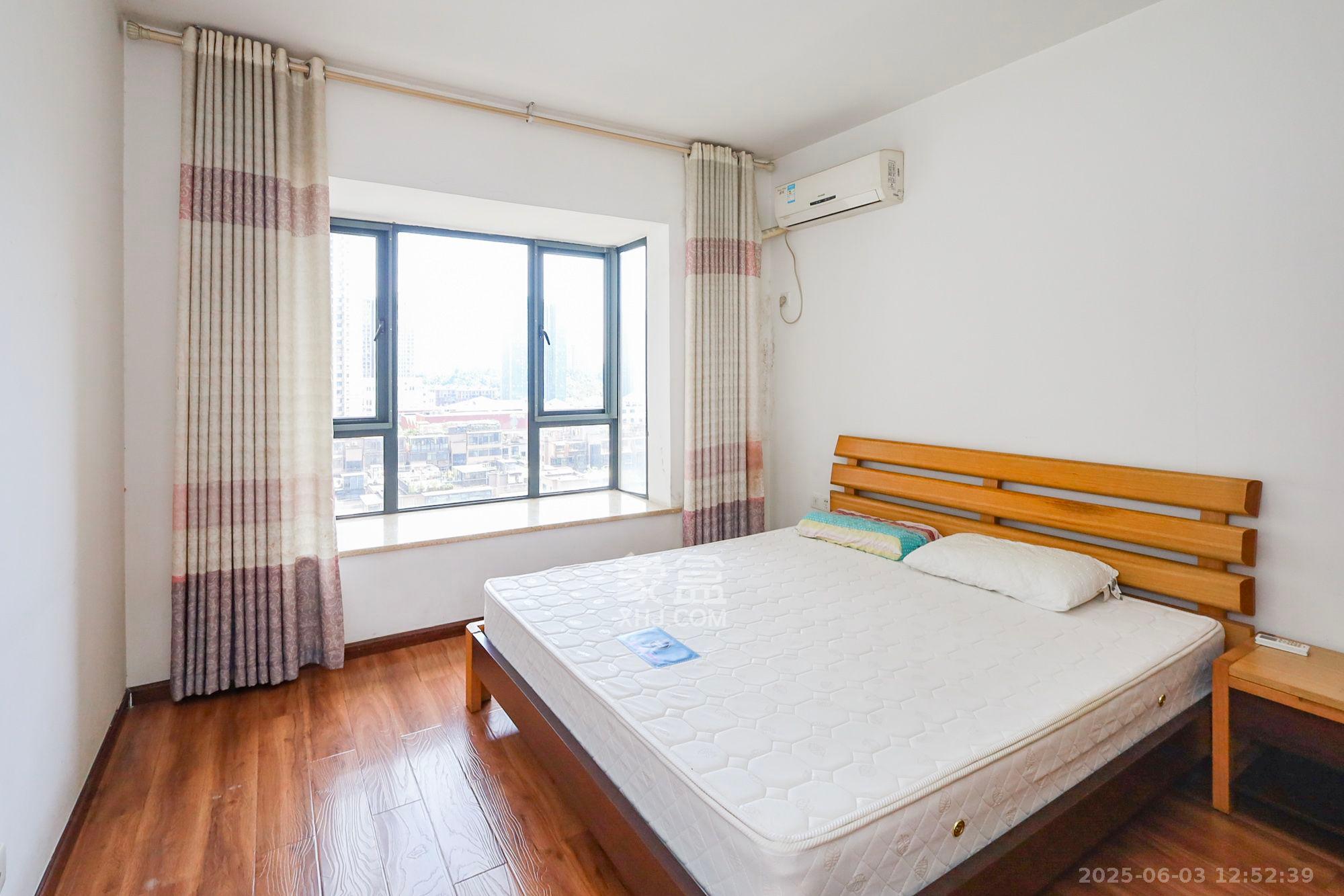 钰龙天下一期 3室2厅2卫 3300.0元/月 钰龙天下一期 3室2厅2卫 3300.0元/月室内图