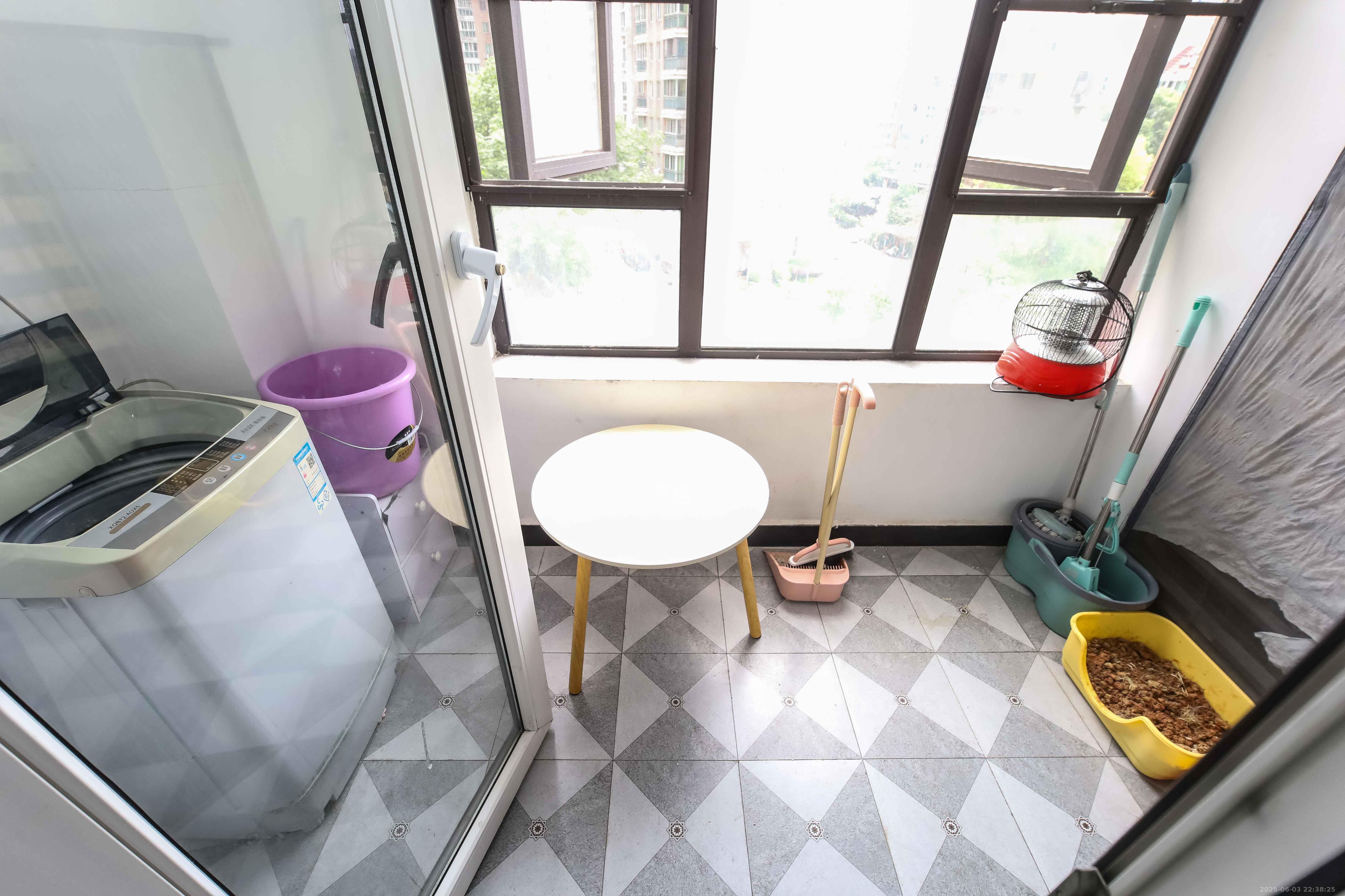 金地格林公馆 3室2厅1卫 86.0万 金地格林公馆 3室2厅1卫 86.0万阳台