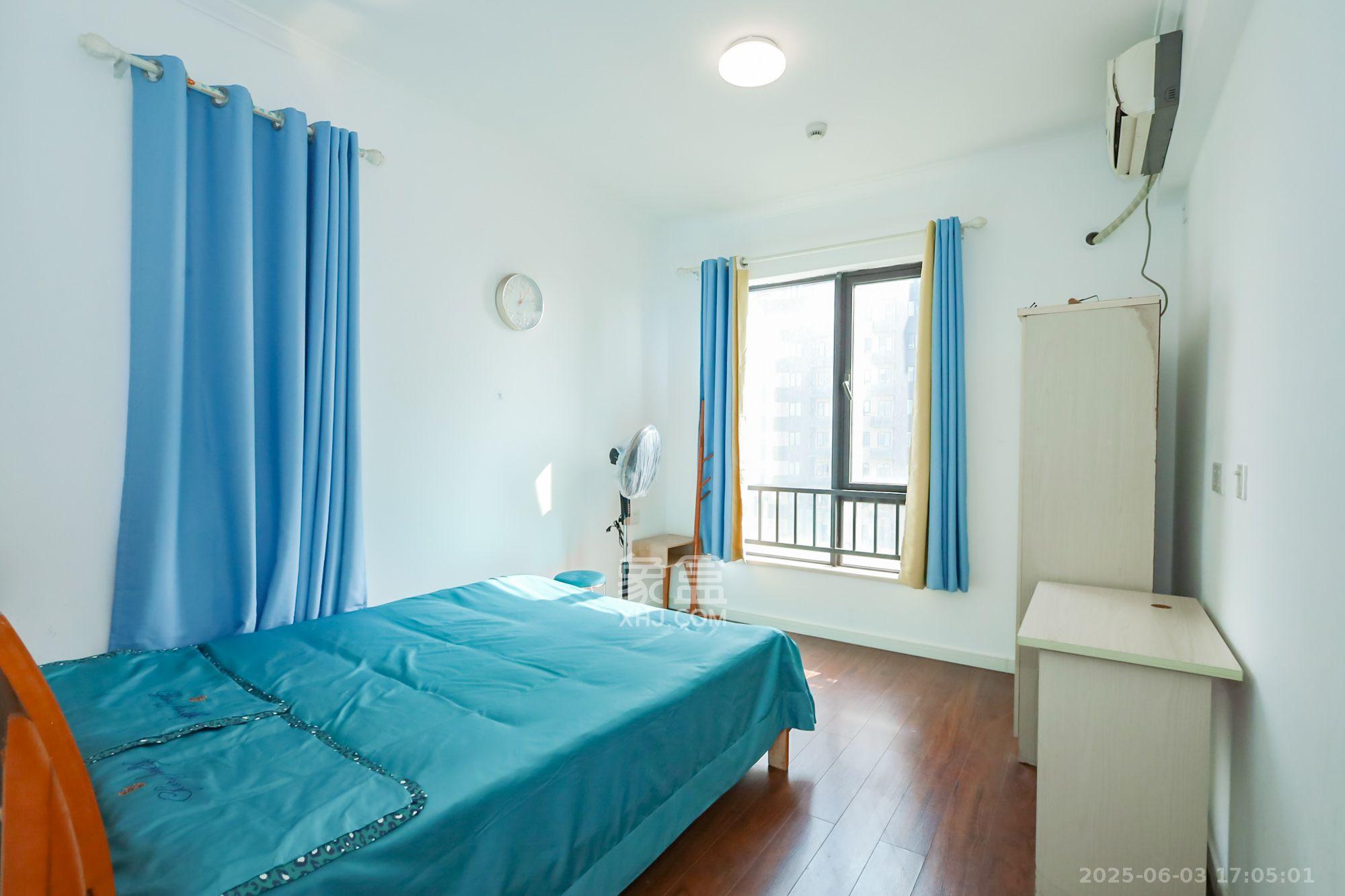 万科里金域国际 3室2厅2卫 3500.0元/月 万科里金域国际 3室2厅2卫 3500.0元/月室内图