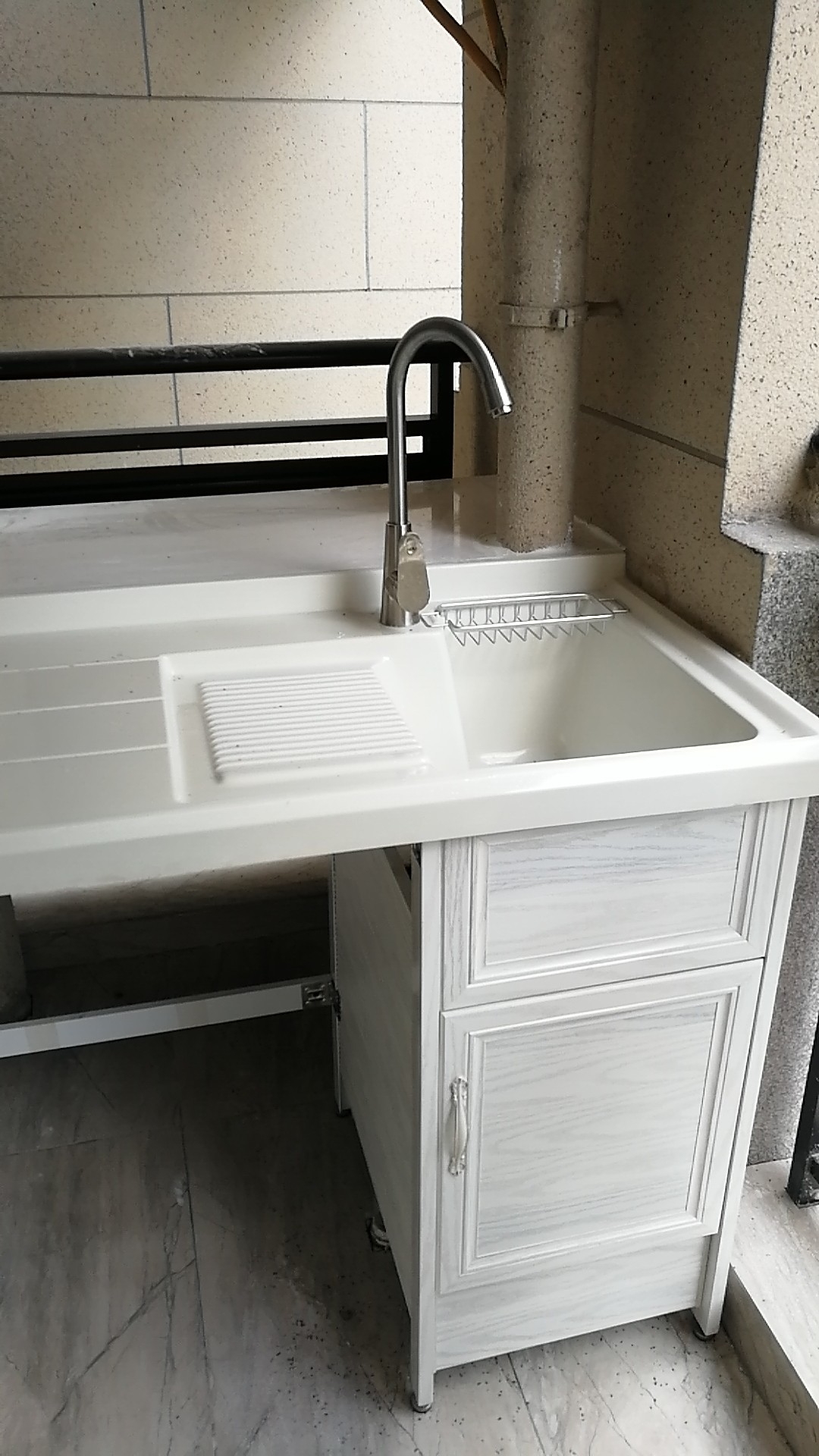 滨海新天地  2室2厅1卫   2300.00元/月室内图