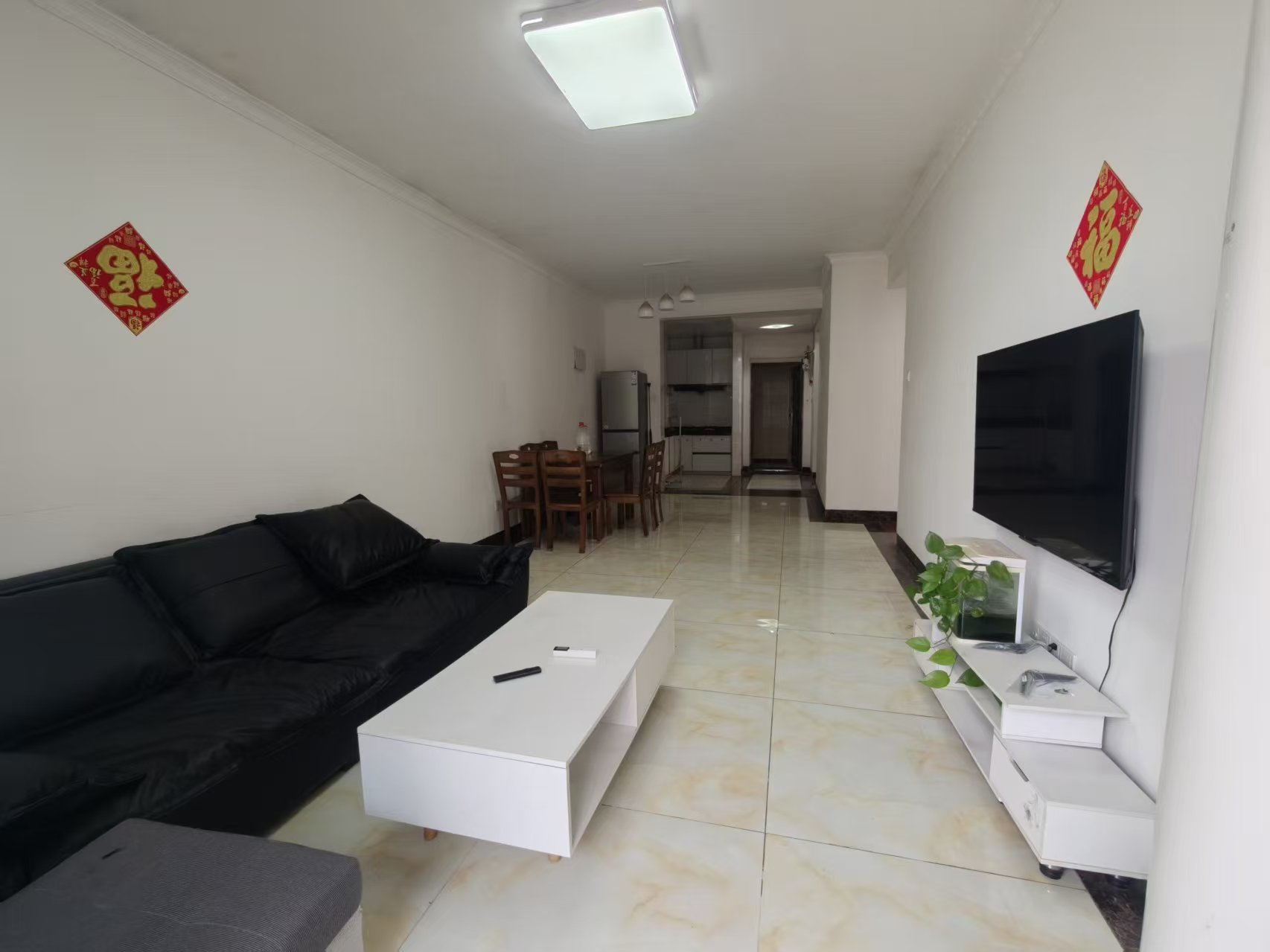 昌茂水木清华  2室2厅1卫    2300.0元/月 昌茂水木清华  2室2厅1卫    2300.0元/月室内图