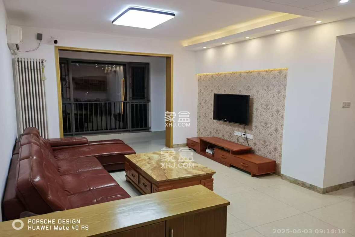 怡海星城 3室2厅1卫 2300.0元/月 怡海星城 3室2厅1卫 2300.0元/月室内图