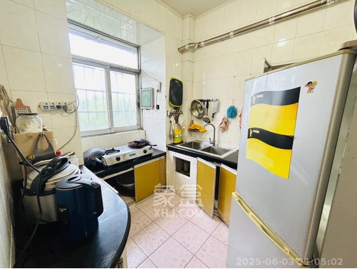 一医院宿舍 3室2厅1卫 1200.0元/月 一医院宿舍 3室2厅1卫 1200.0元/月室内图