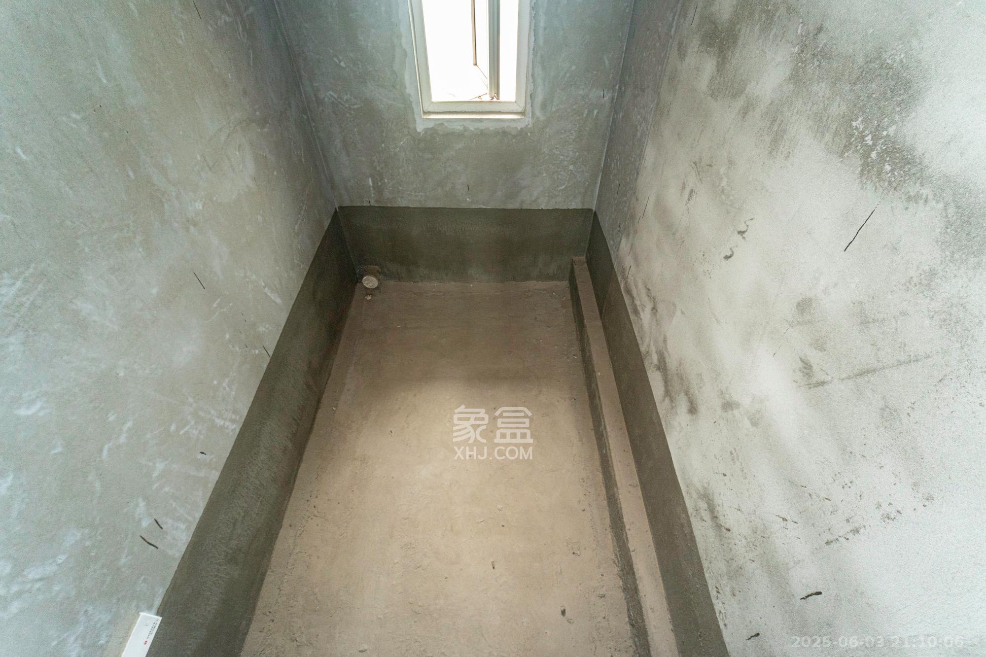 金地艺境  3室2厅2卫    69.8万 金地艺境  3室2厅2卫    69.8万卫生间