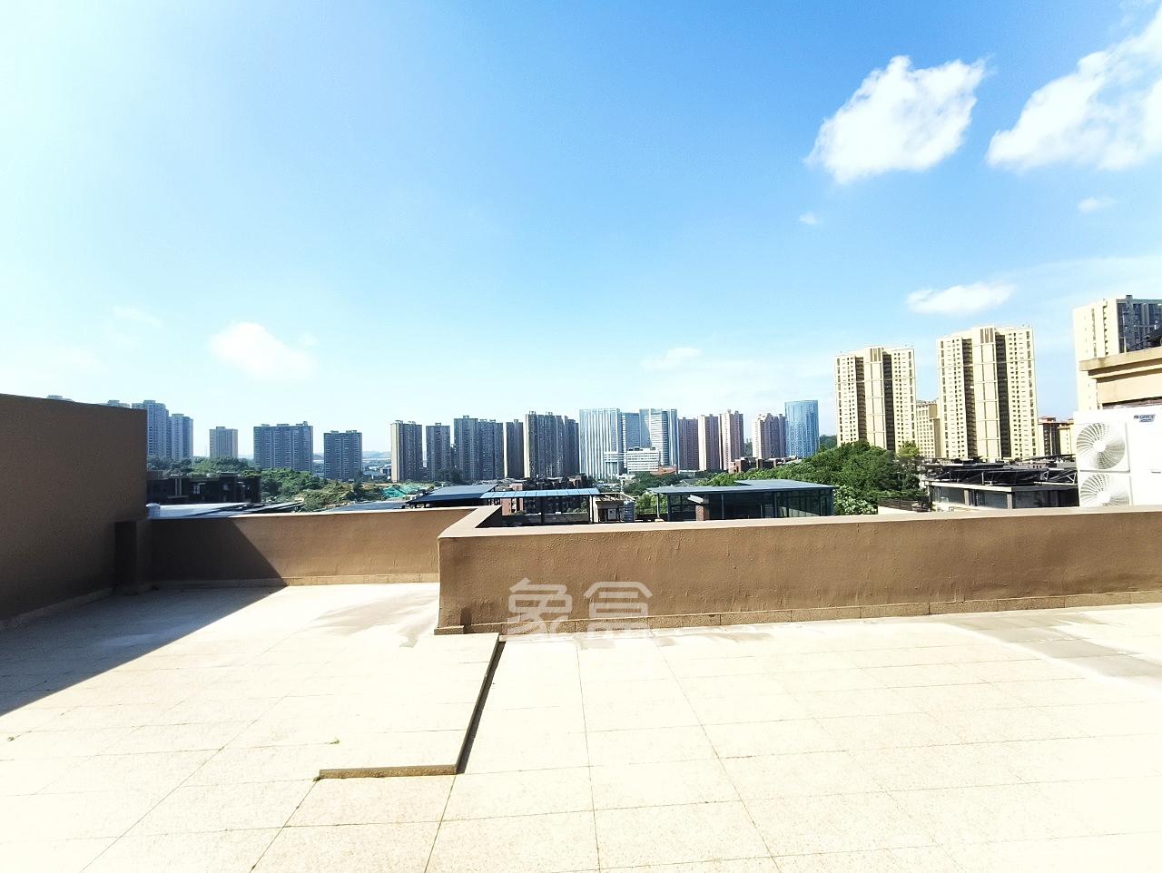 保利城（中航城国际社区、郡原美村）  5室2厅3卫   367.00万其他