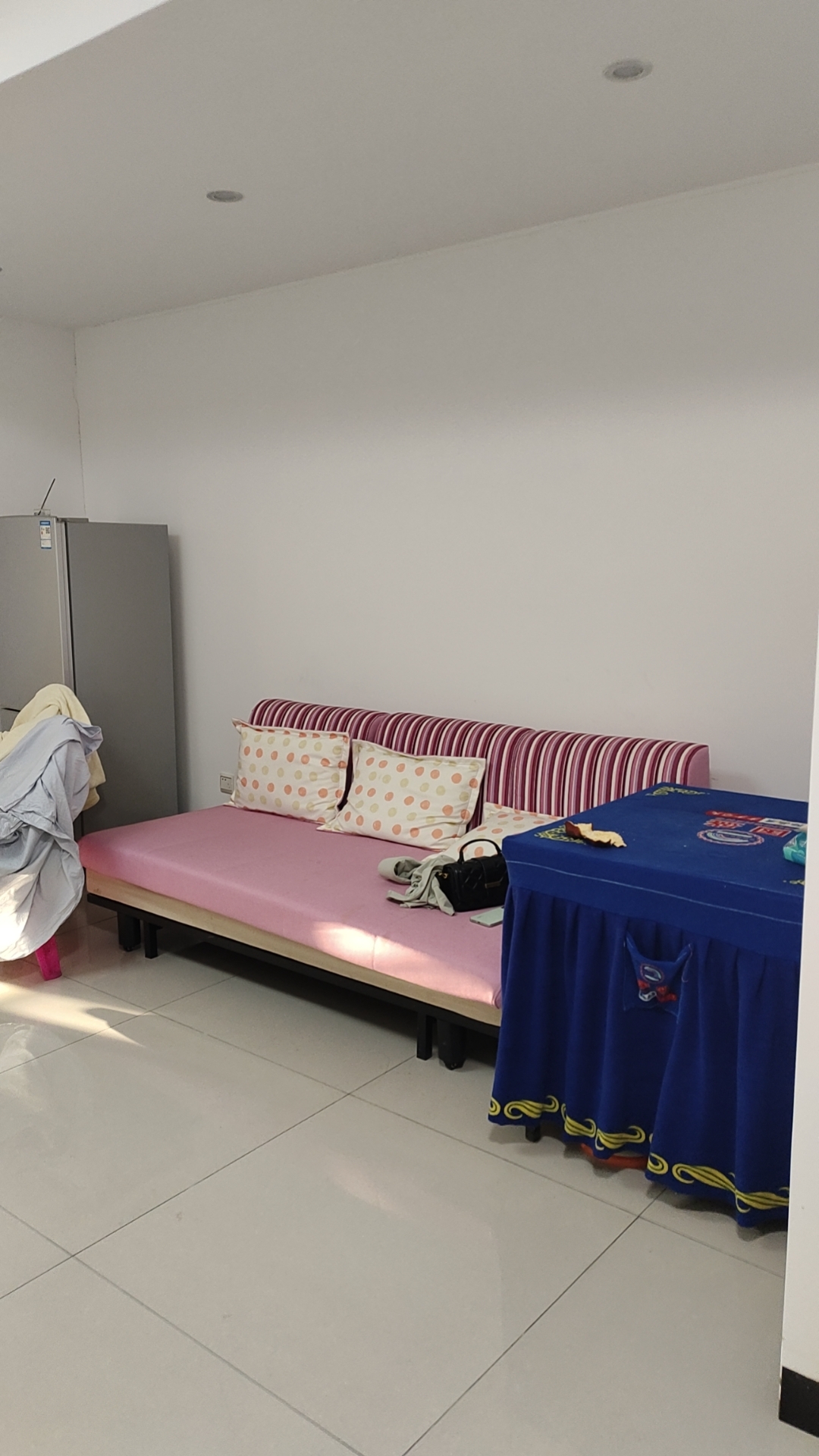 百弘学府城 1室1厅1卫 1200.0元/月 百弘学府城 1室1厅1卫 1200.0元/月室内图