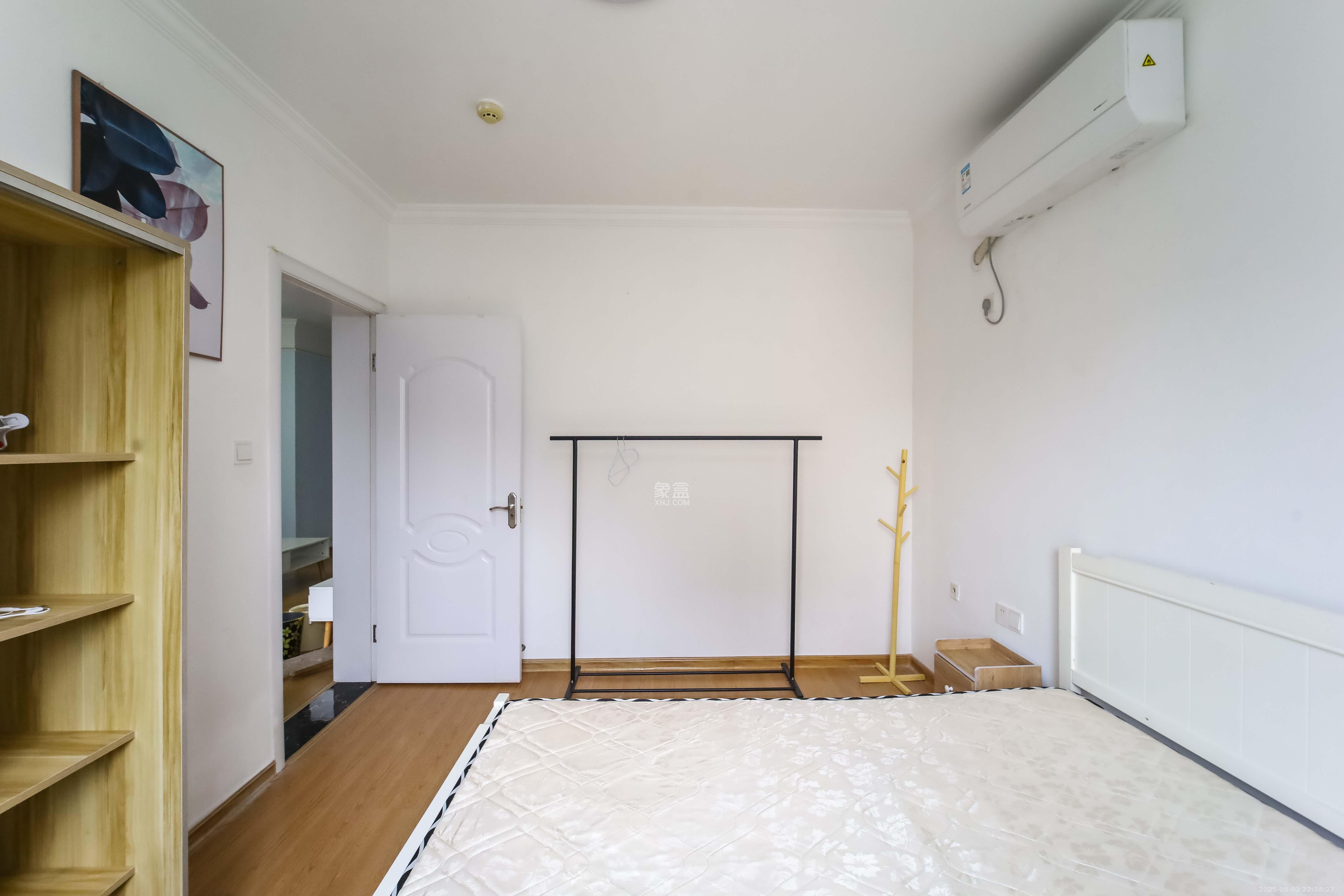 金地格林公馆 3室2厅1卫 86.0万 金地格林公馆 3室2厅1卫 86.0万卧室