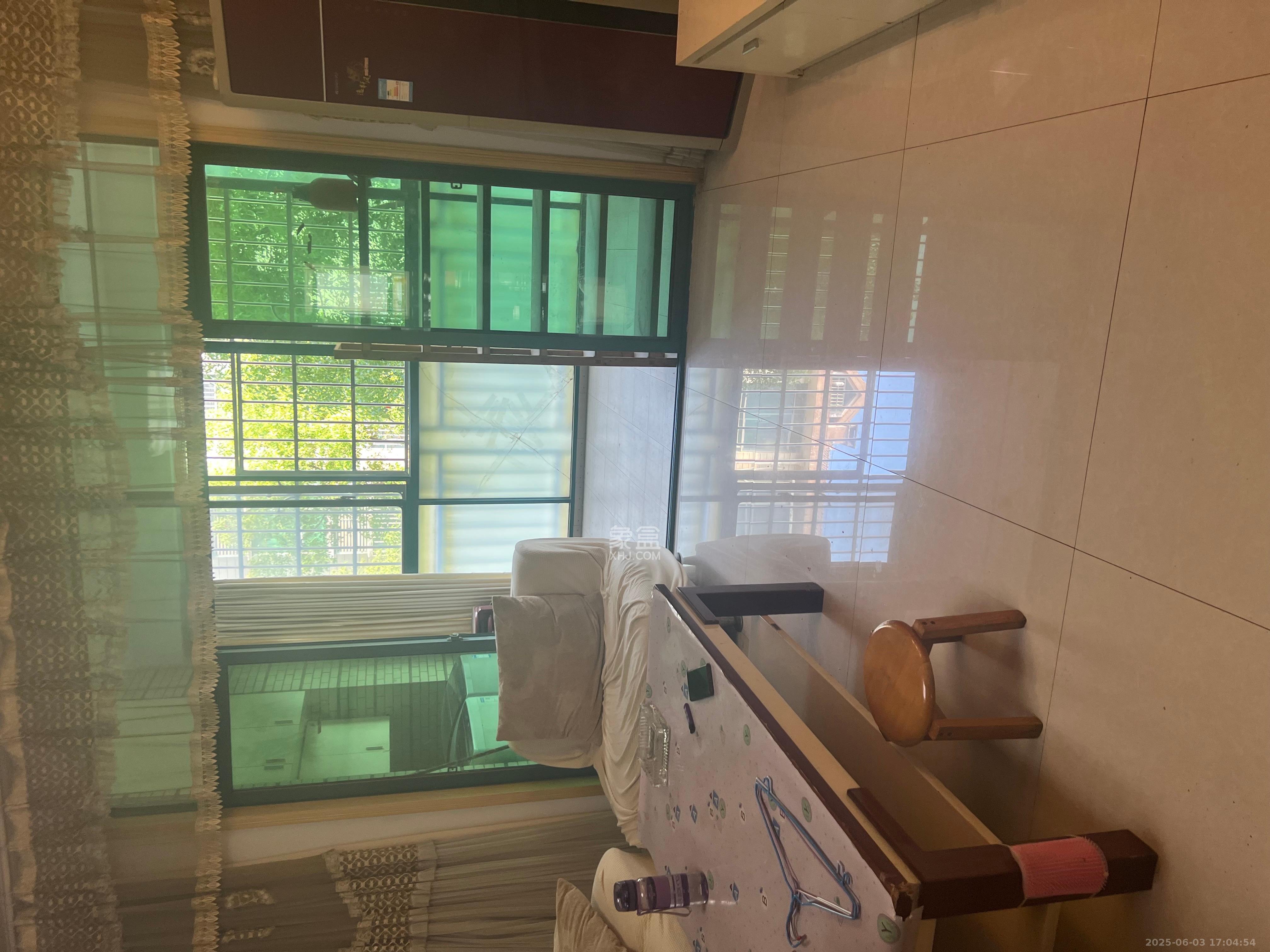 柠檬丽都 4室2厅1卫 2400.0元/月 柠檬丽都 4室2厅1卫 2400.0元/月室内图