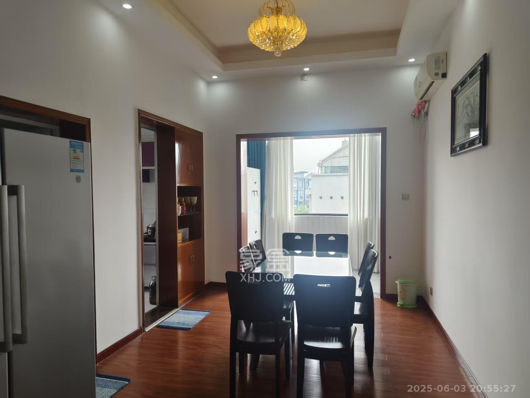 金侨世纪苑 5室2厅2卫 138.8万 金侨世纪苑 5室2厅2卫 138.8万室内图