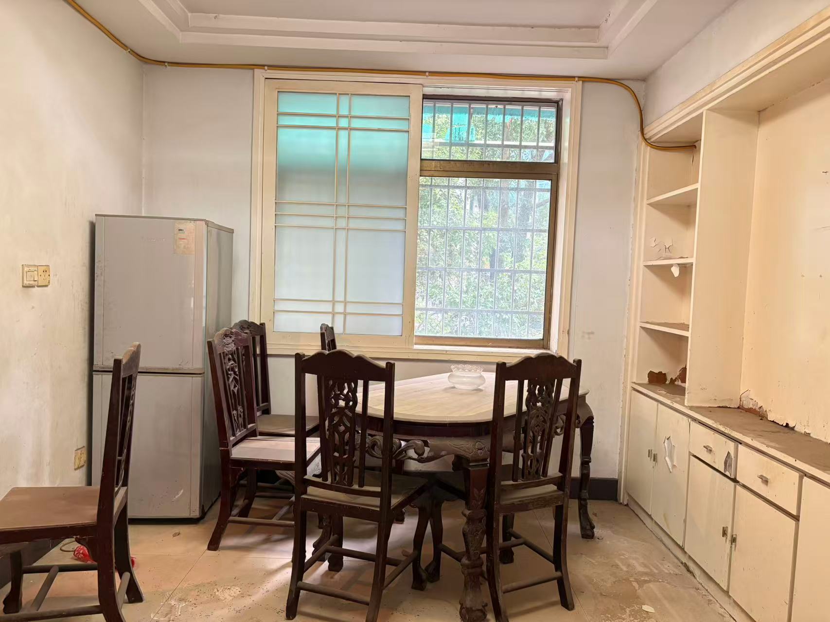 明月小区 4室2厅2卫 51.8万 明月小区 4室2厅2卫 51.8万室内图