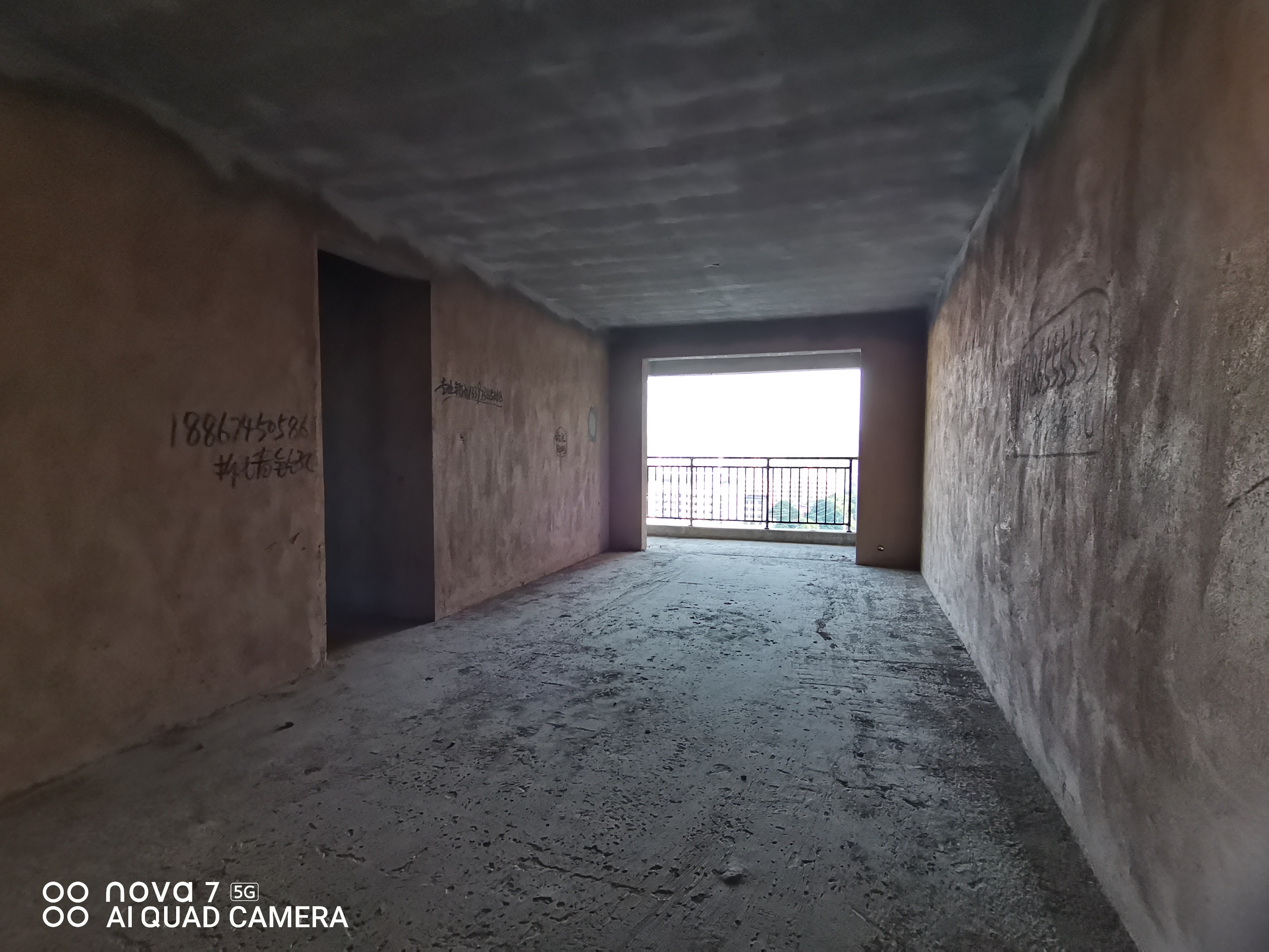 万顺康庭 3室2厅2卫 53.8万 万顺康庭 3室2厅2卫 53.8万客厅