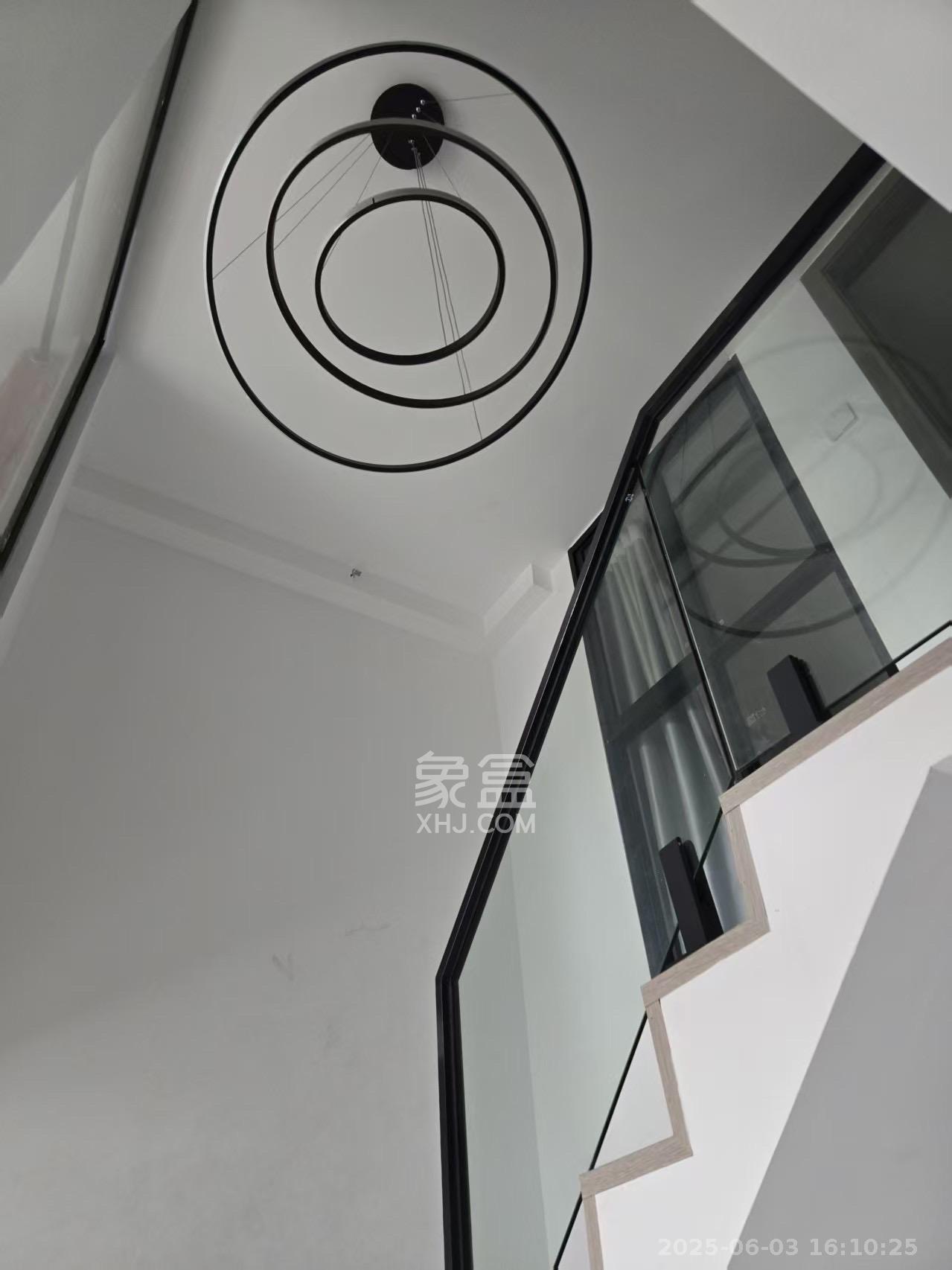 龙湖铂金岛  2室1厅1卫   2500.00元/月