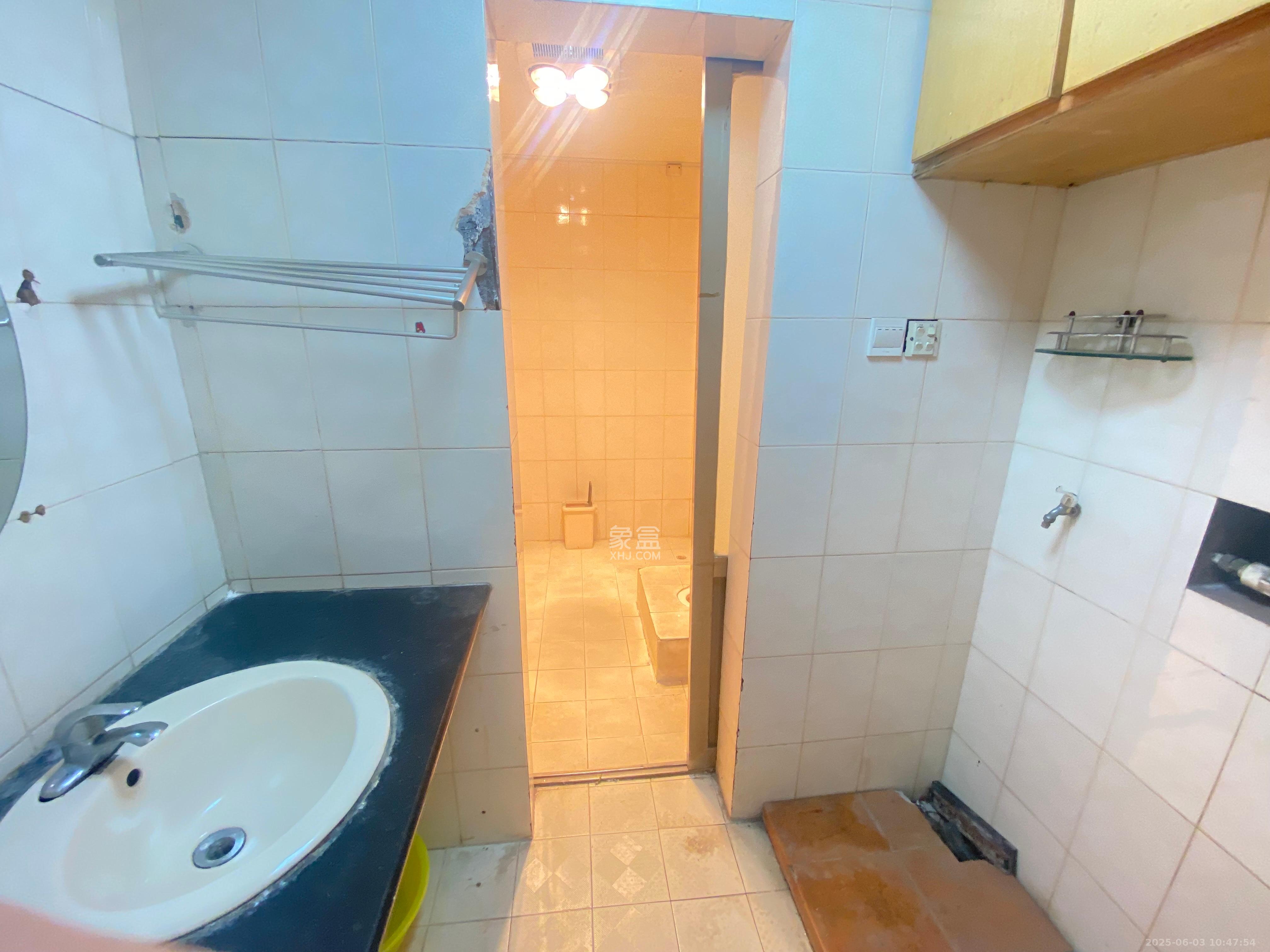 成达花园 3室2厅1卫 1200.0元/月 成达花园 3室2厅1卫 1200.0元/月室内图