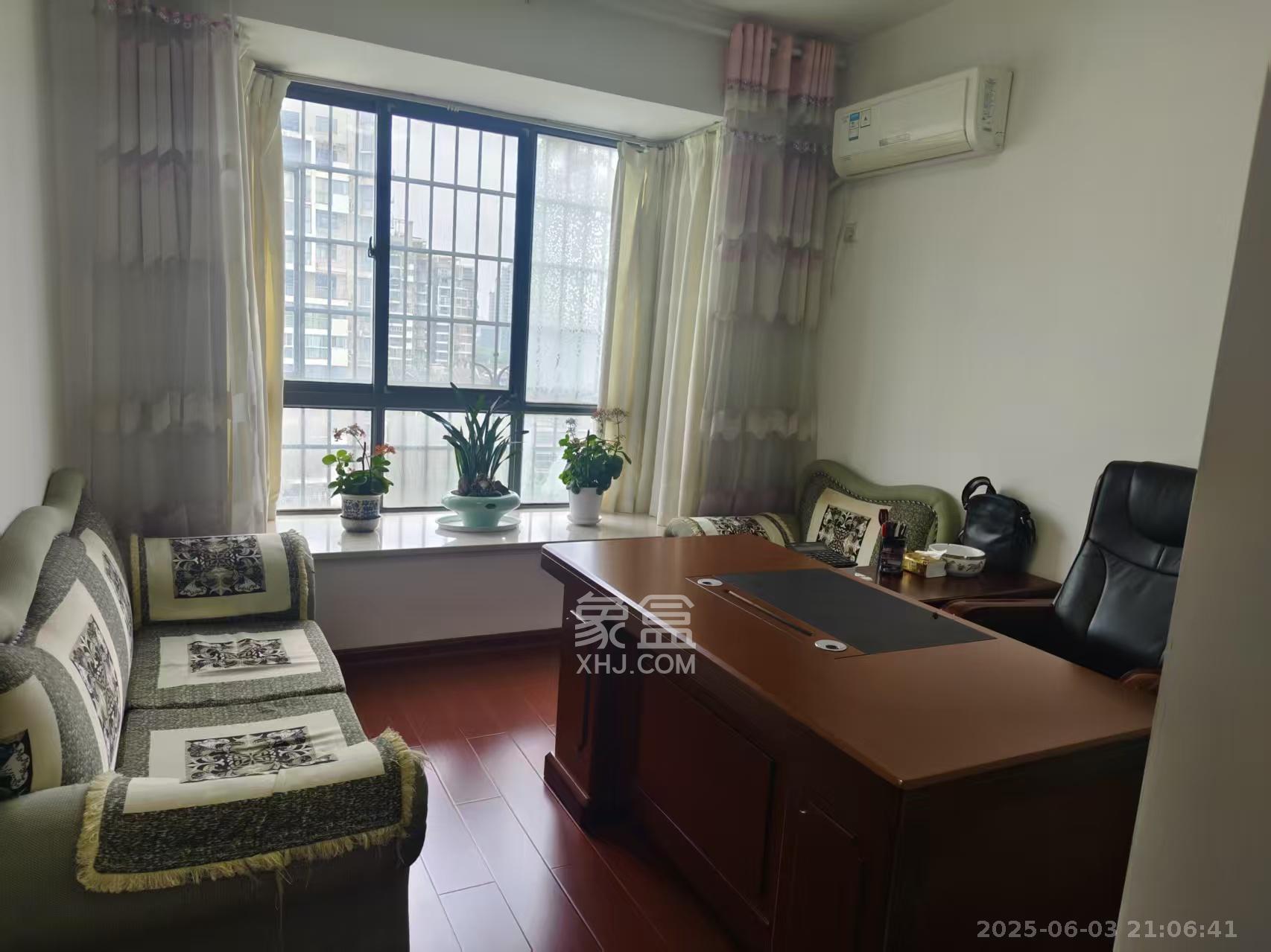 金侨书香庭苑  4室2厅2卫    86.0万 金侨书香庭苑  4室2厅2卫    86.0万室内图