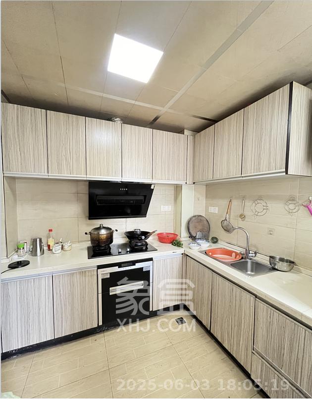 湘水熙园 4室2厅2卫 3280.0元/月 湘水熙园 4室2厅2卫 3280.0元/月室内图