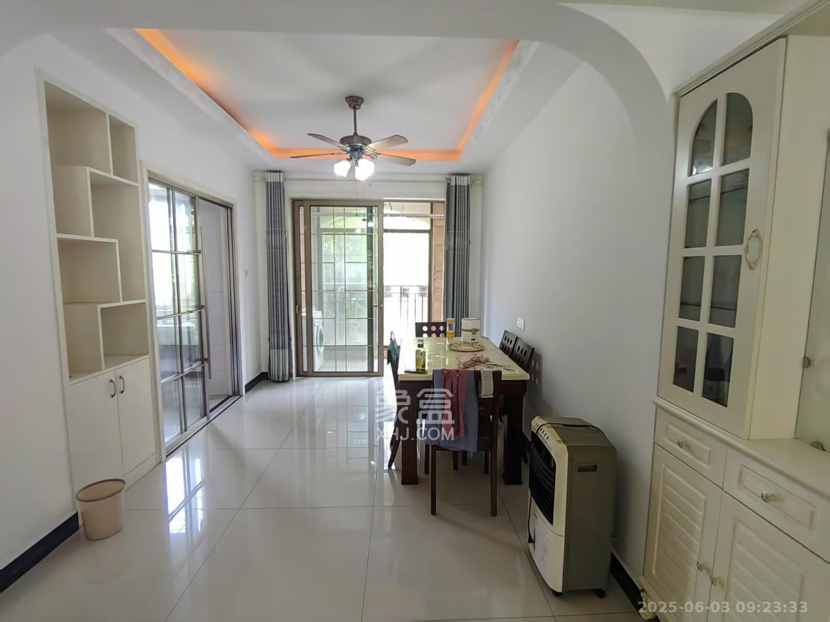 长沙玫瑰园 3室2厅2卫 2000.0元/月 长沙玫瑰园 3室2厅2卫 2000.0元/月室内图