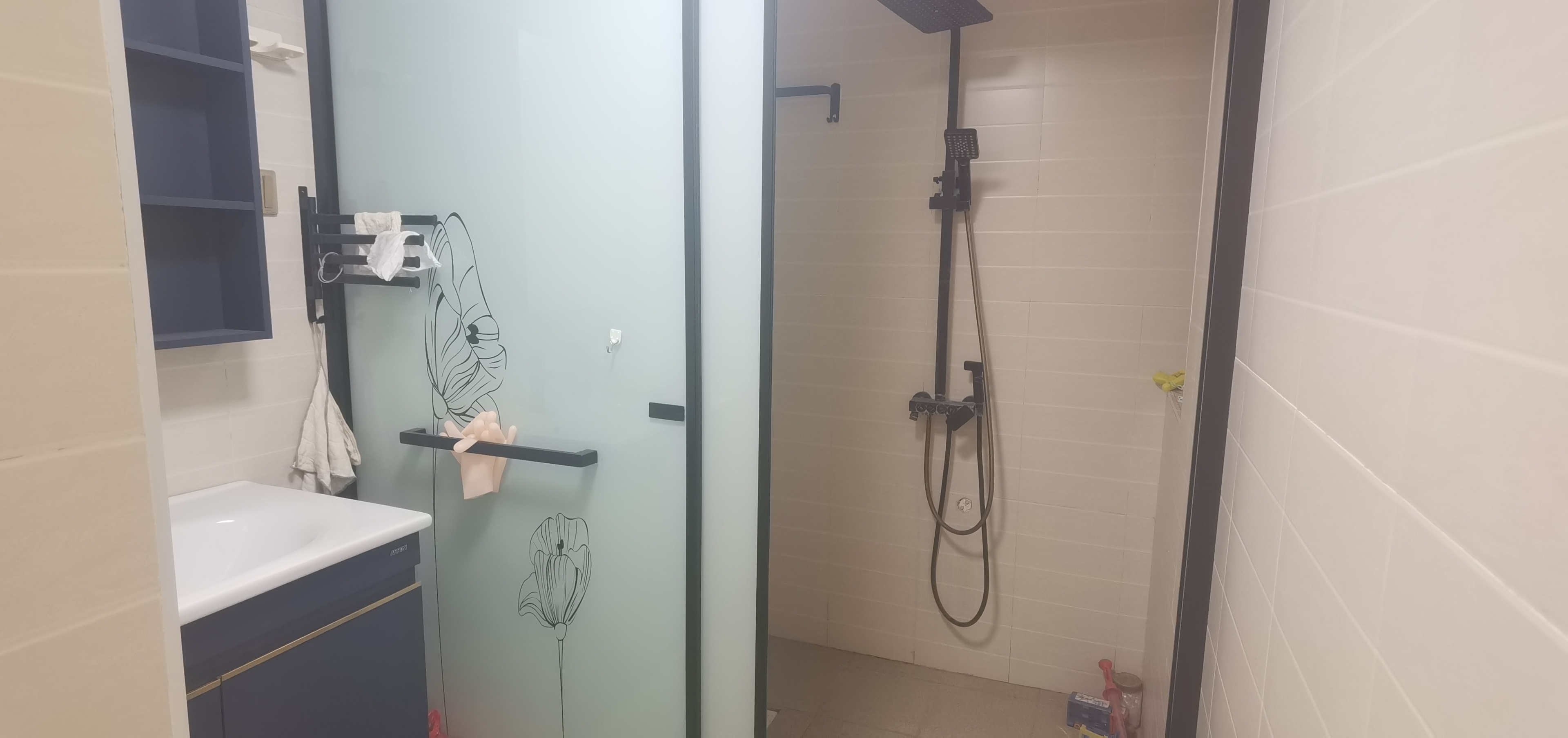 新世界建材城  2室2厅1卫    40.8万 新世界建材城  2室2厅1卫    40.8万客厅