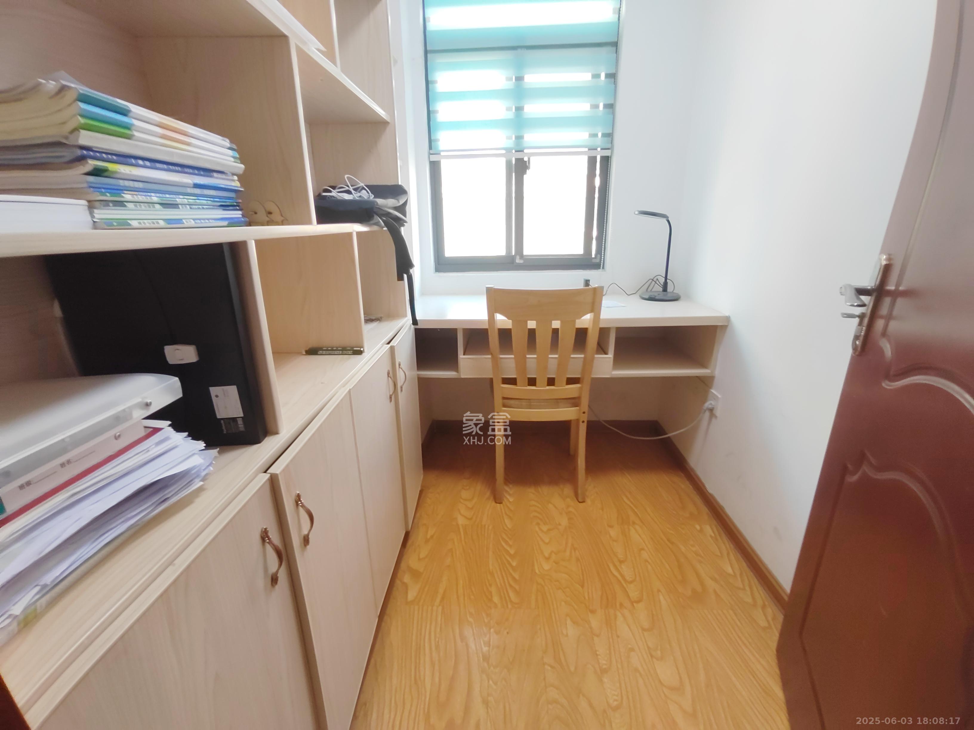 天骄福邸  2室2厅1卫   2400.00元/月室内图