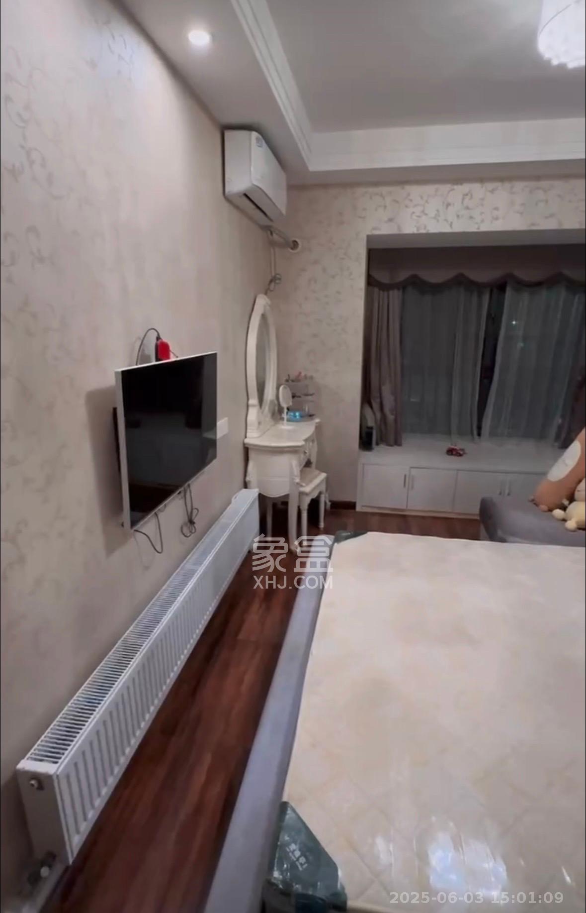 绿地中央广场 3室2厅1卫 3200.0元/月 绿地中央广场 3室2厅1卫 3200.0元/月室内图