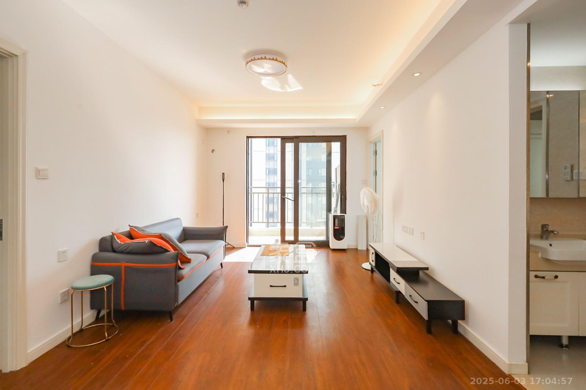 万科里金域国际 3室2厅2卫 3500.0元/月 万科里金域国际 3室2厅2卫 3500.0元/月室内图