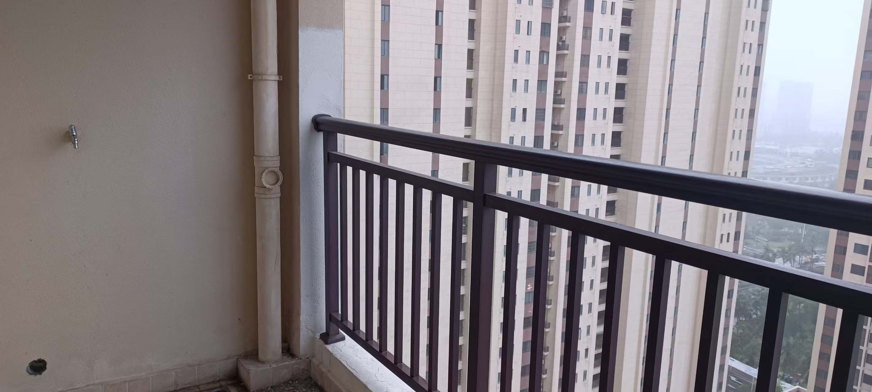 滨海新城一区(B-06地块) 4室2厅2卫 2700.0元/月 滨海新城一区(B-06地块) 4室2厅2卫 2700.0元/月室内图