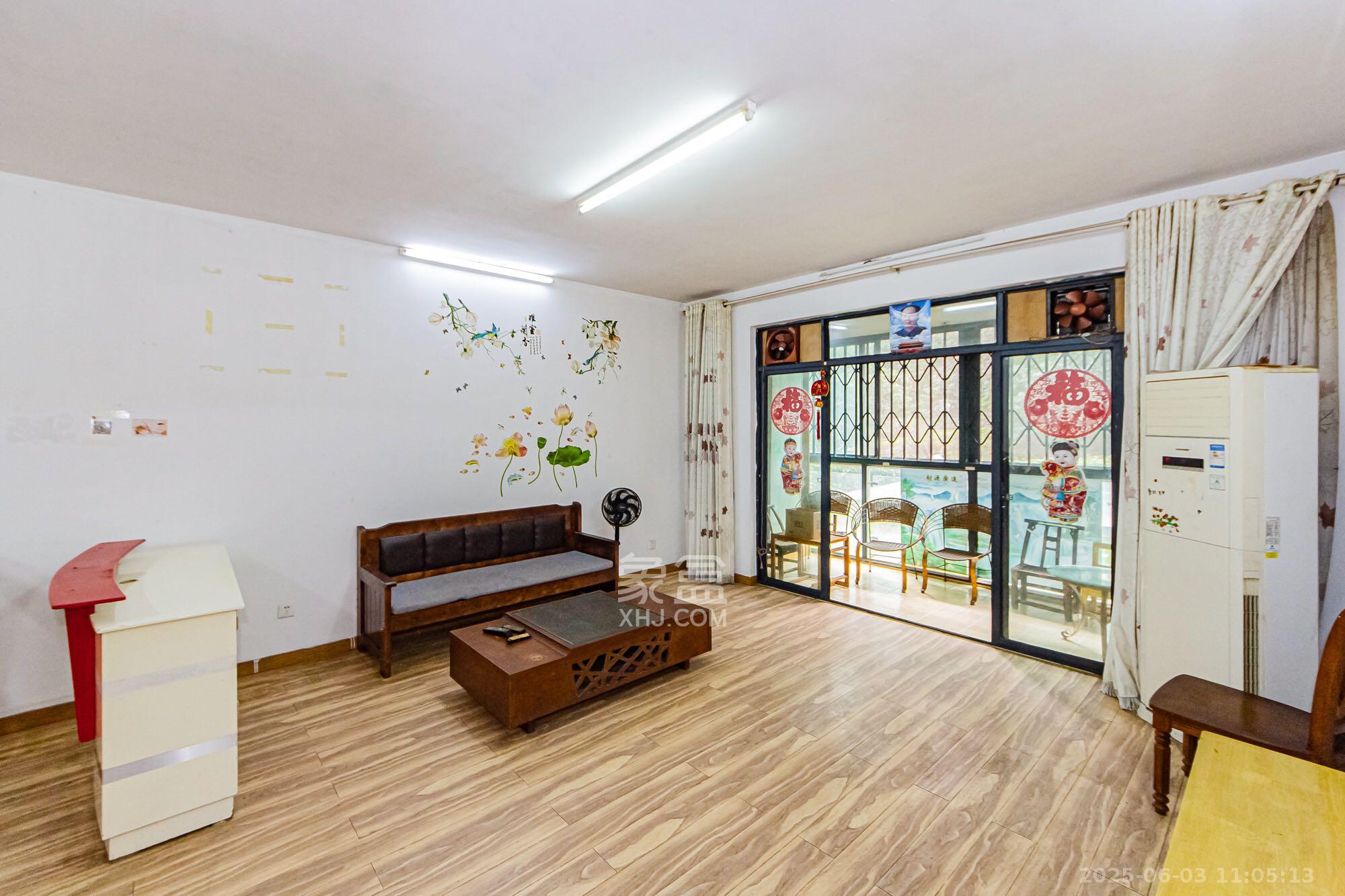 湘江世纪城聚江苑 3室2厅2卫 3200.0元/月 湘江世纪城聚江苑 3室2厅2卫 3200.0元/月室内图