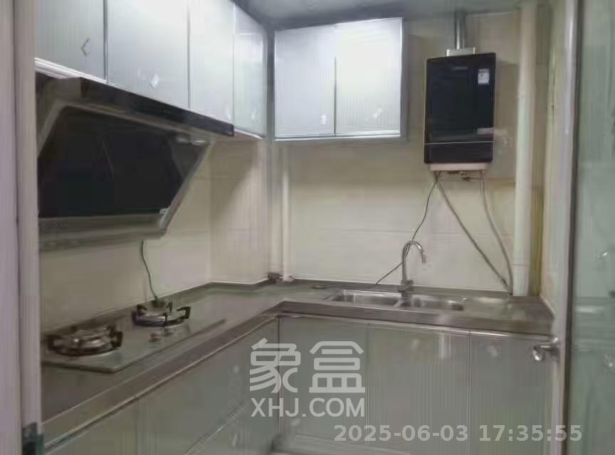 山语城二期  3室2厅1卫   1800.00元/月室内图