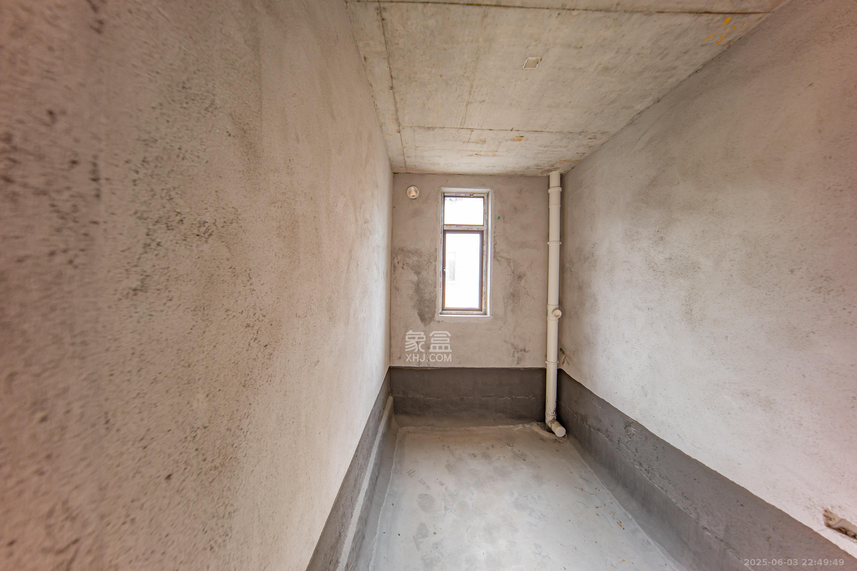 江山帝景雅墅(普罗旺斯)  7室2厅4卫    395.0万 江山帝景雅墅(普罗旺斯)  7室2厅4卫    395.0万卫生间