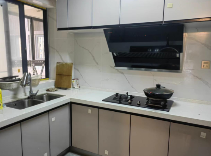 银泰城  3室2厅2卫   2150.00元/月室内图