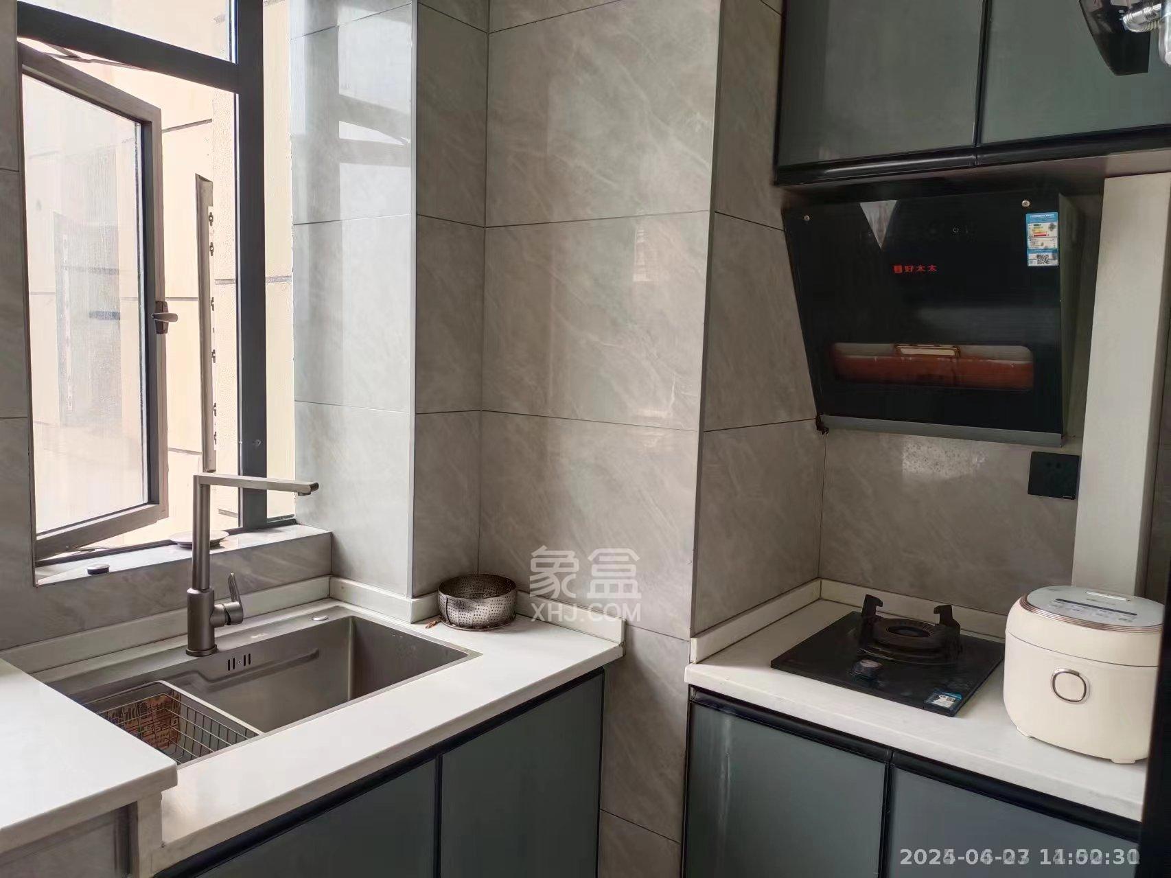 和顺天河广场(型格广场) 1室1厅1卫 1300.0元/月 和顺天河广场(型格广场) 1室1厅1卫 1300.0元/月室内图