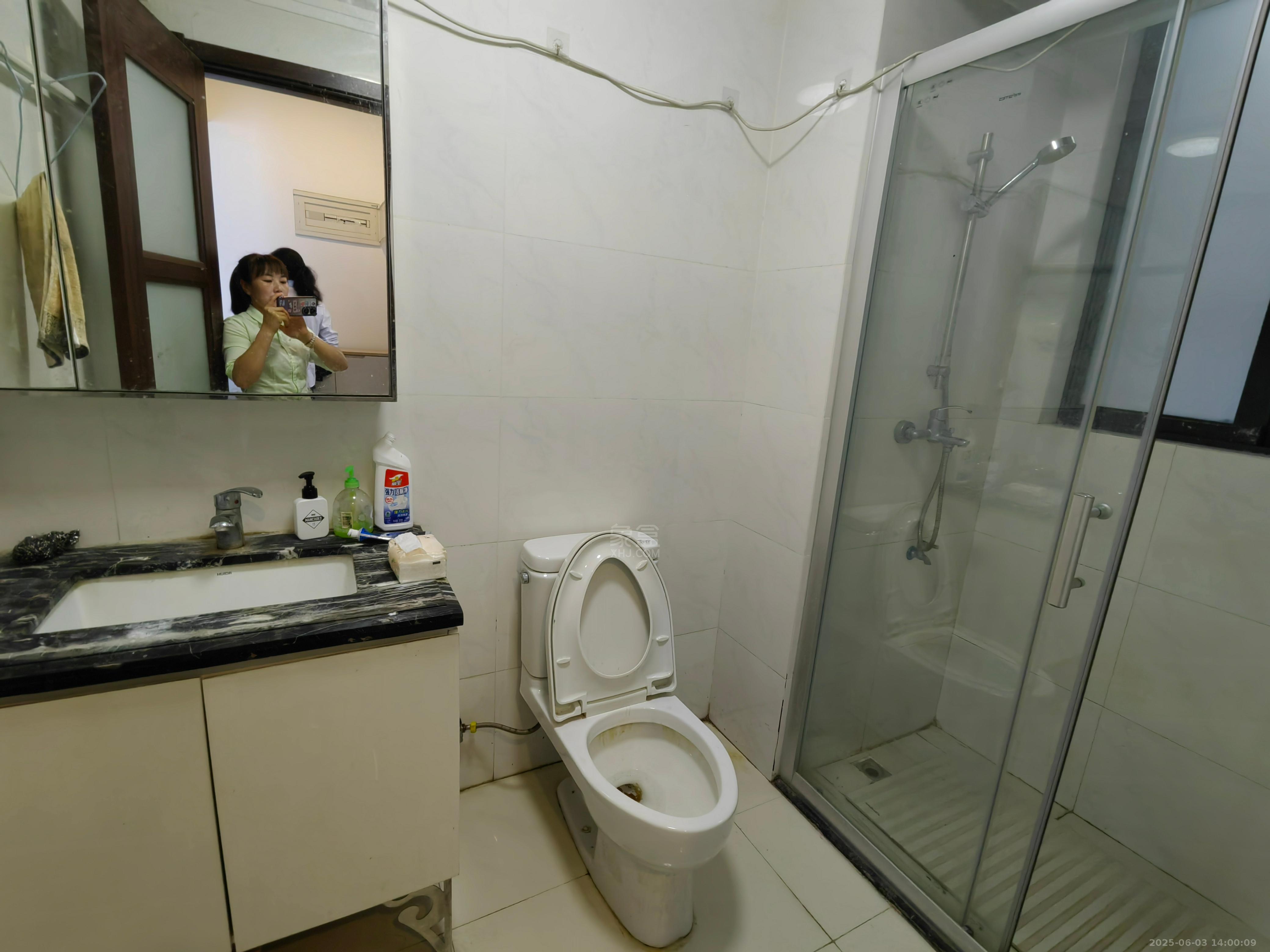 碧桂园 3室2厅1卫 1700.0元/月 碧桂园 3室2厅1卫 1700.0元/月室内图