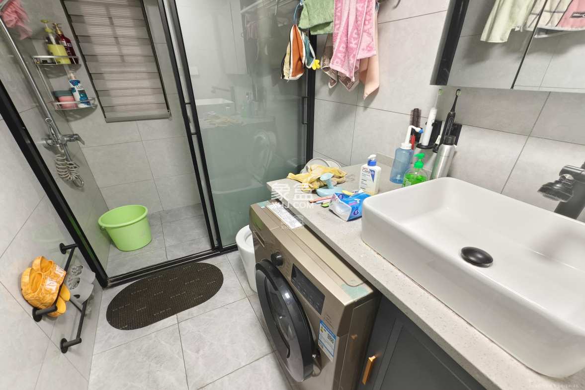 卓越浅水湾 3室2厅1卫 3200.0元/月 卓越浅水湾 3室2厅1卫 3200.0元/月室内图