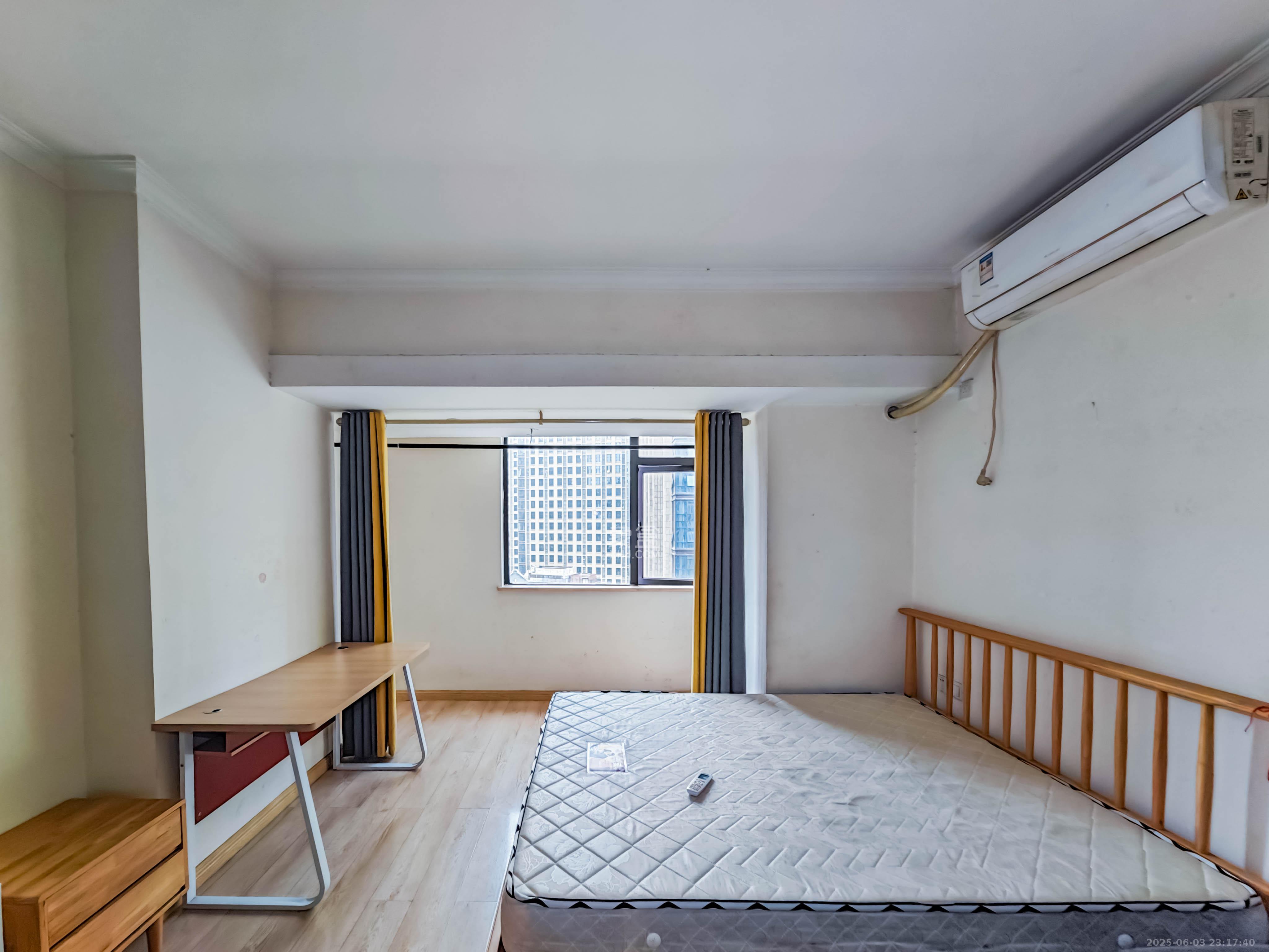 五江天街北区 1室1厅1卫 23.8万 五江天街北区 1室1厅1卫 23.8万客厅