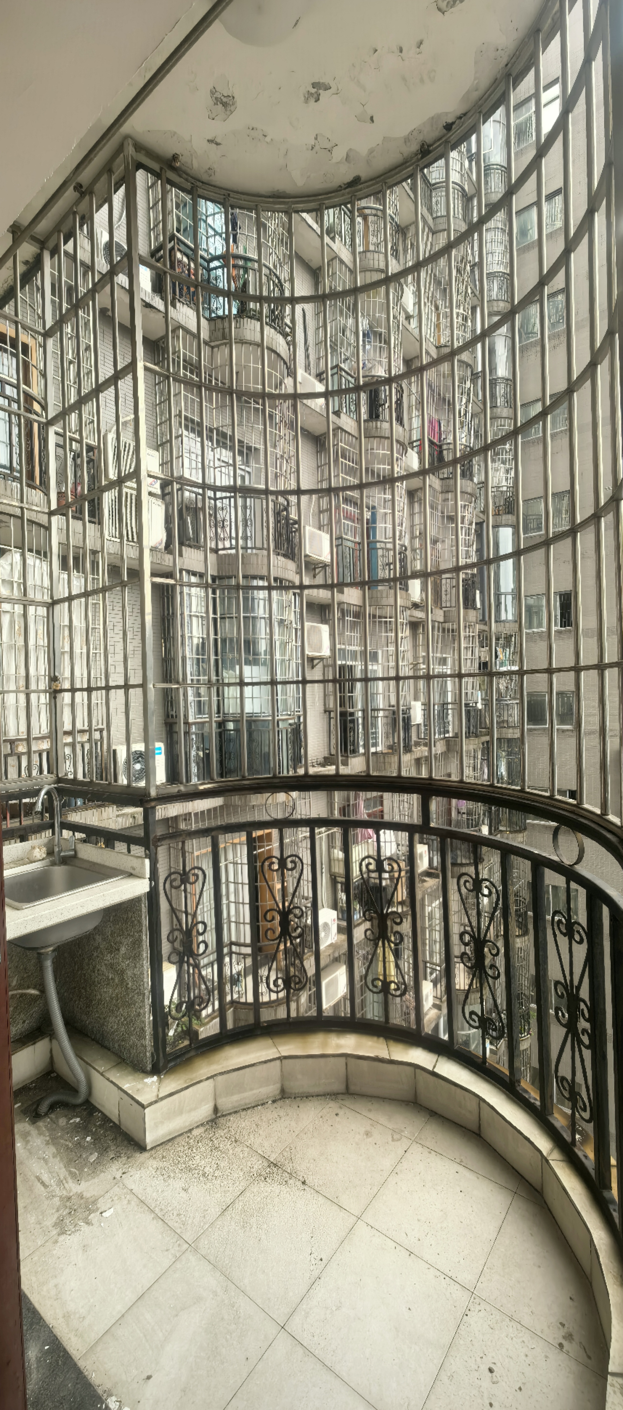 鹏泰国际  1室1厅1卫    750.0元/月 鹏泰国际  1室1厅1卫    750.0元/月室内图