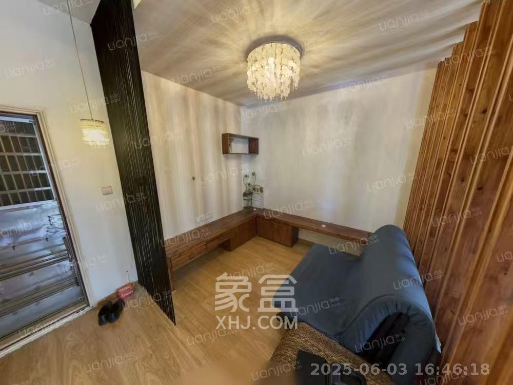 满庭芳小区  1室1厅1卫    1880.0元/月室内图