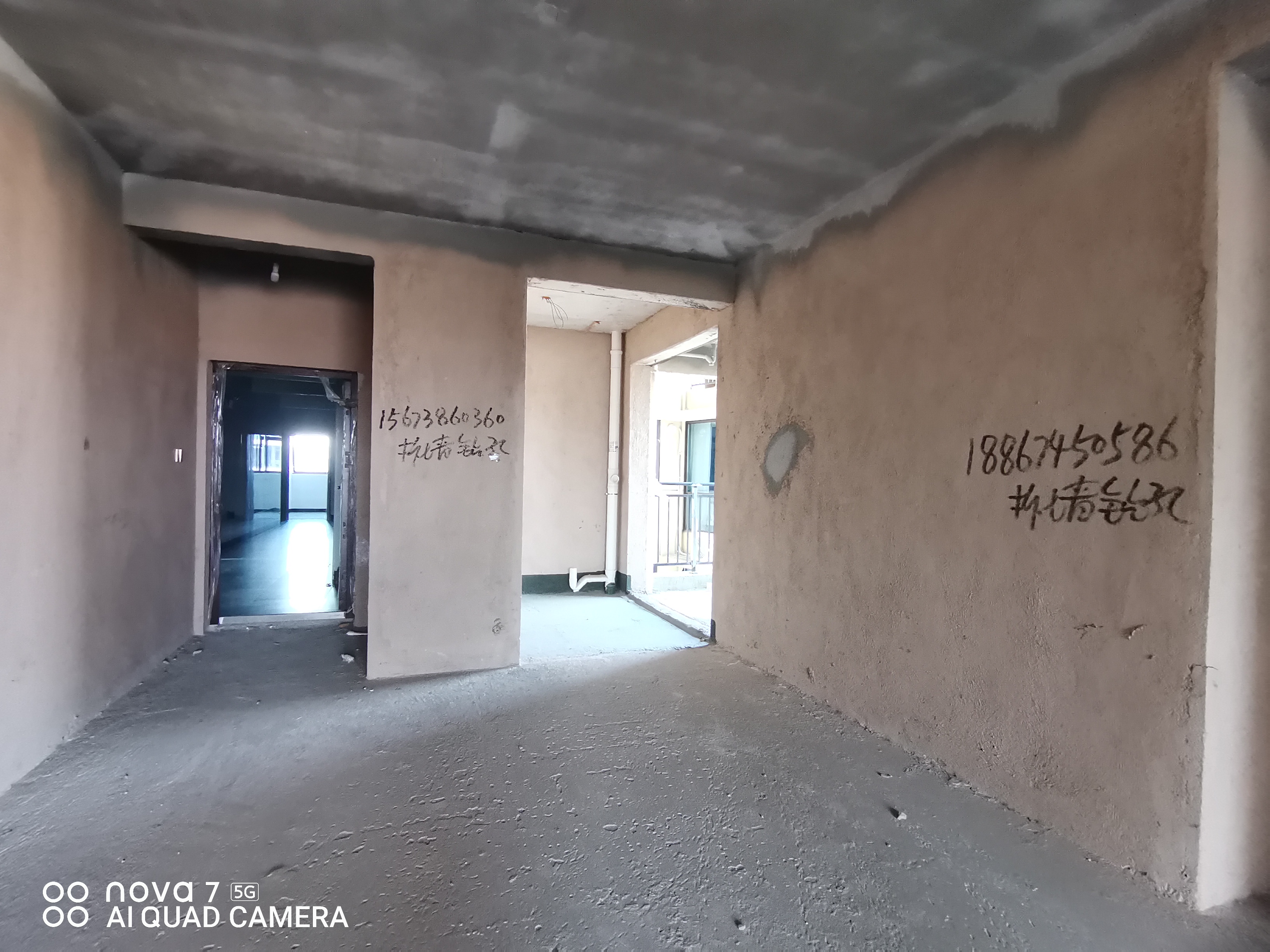 万顺康庭 3室2厅2卫 53.8万 万顺康庭 3室2厅2卫 53.8万客厅