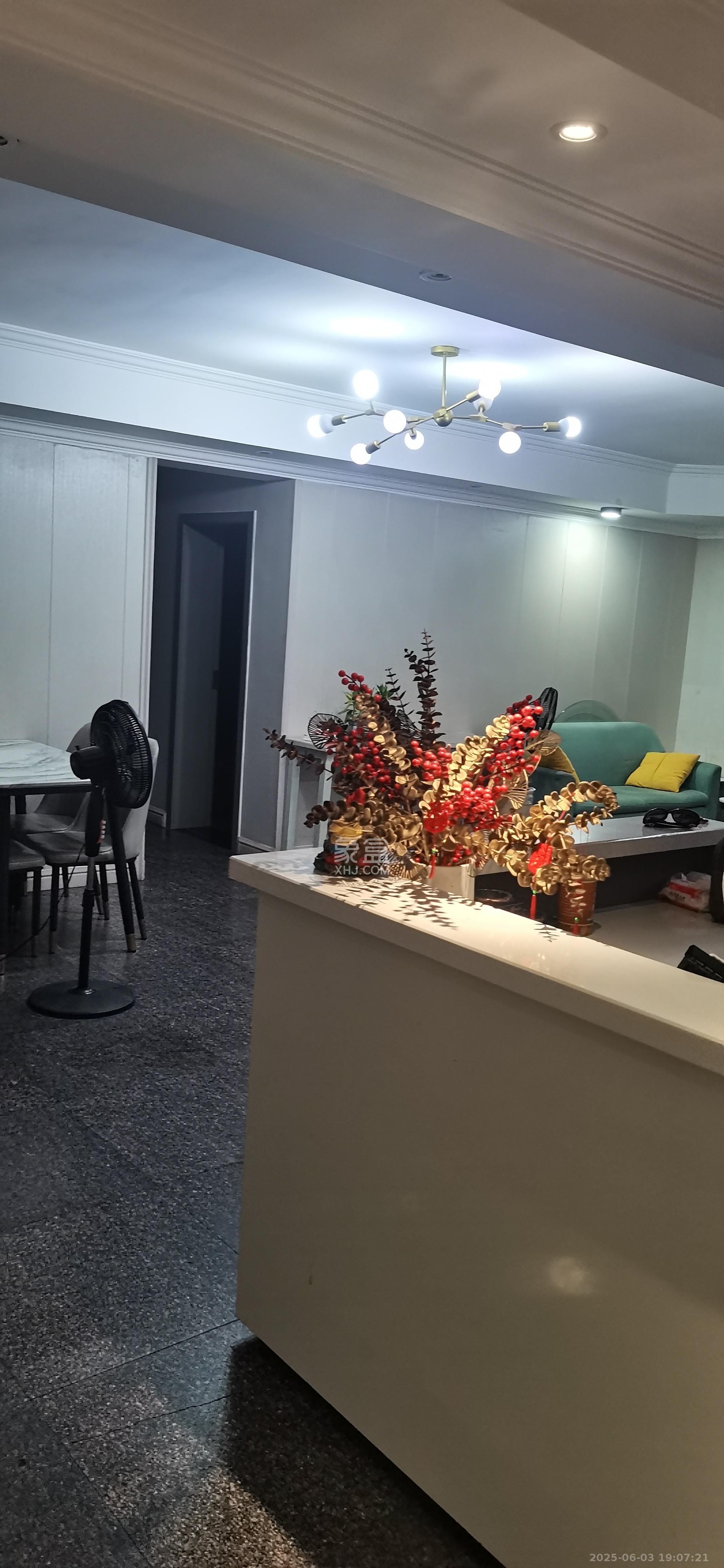 南大桥安居城(百姓市场)  1室0厅0卫    3000.0元/月 南大桥安居城(百姓市场)  1室0厅0卫    3000.0元/月