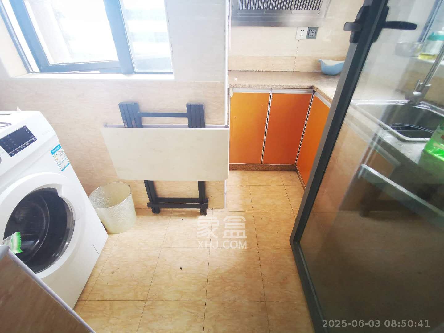 保利麓谷林语I区  1室1厅1卫   1100.00元/月室内图